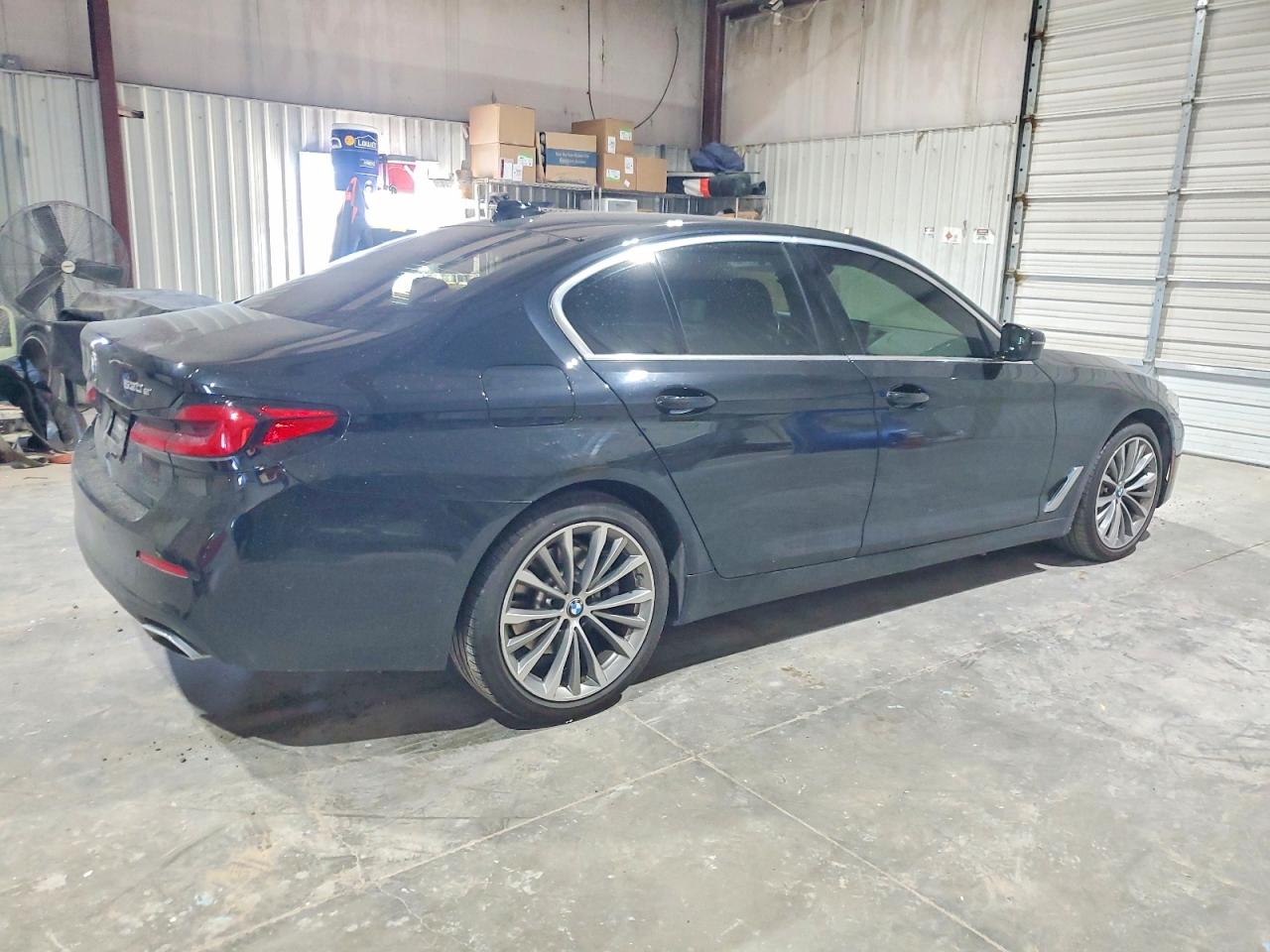2021 BMW 530E photo 5