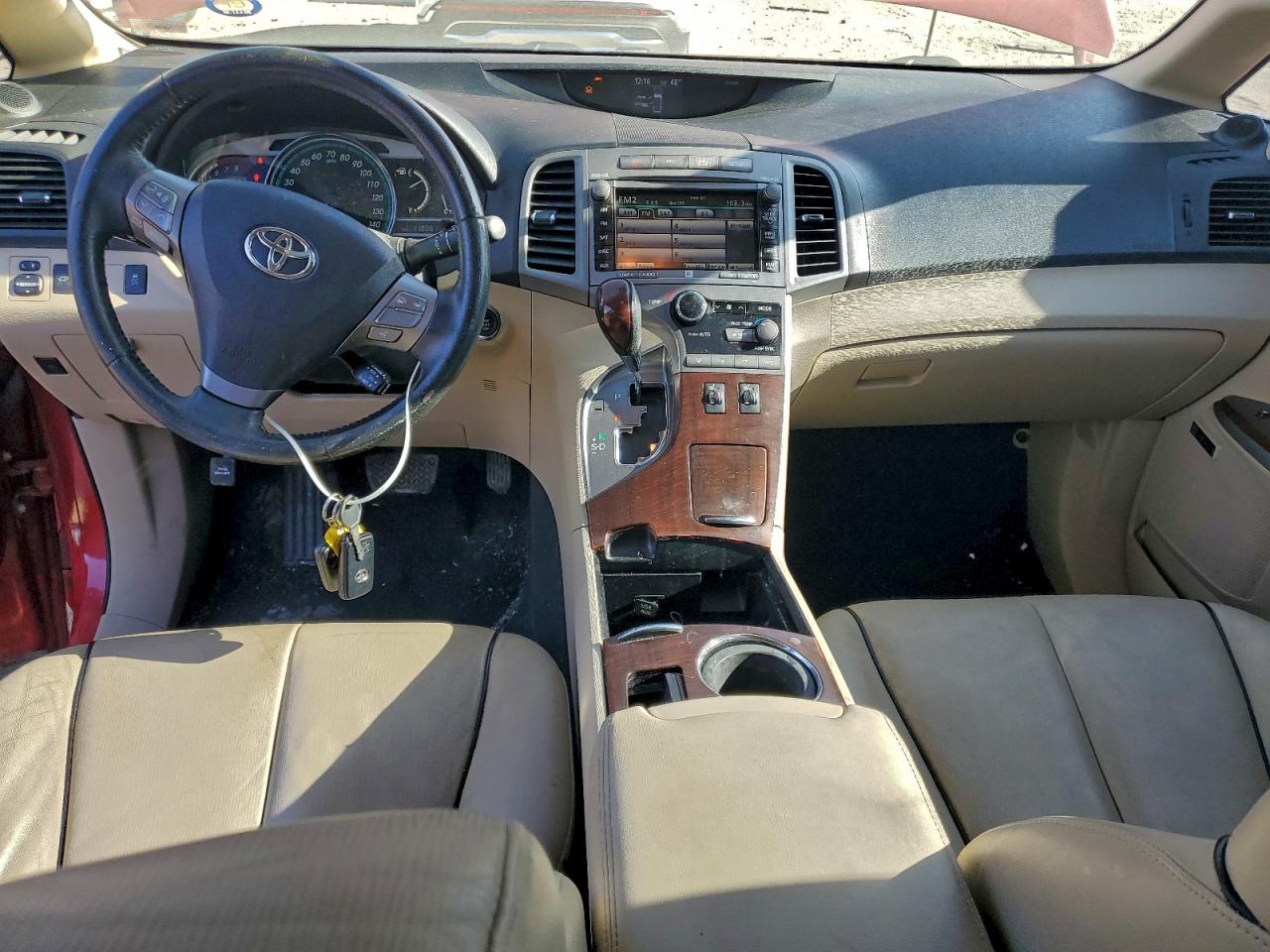 2010 TOYOTA VENZA photo 15