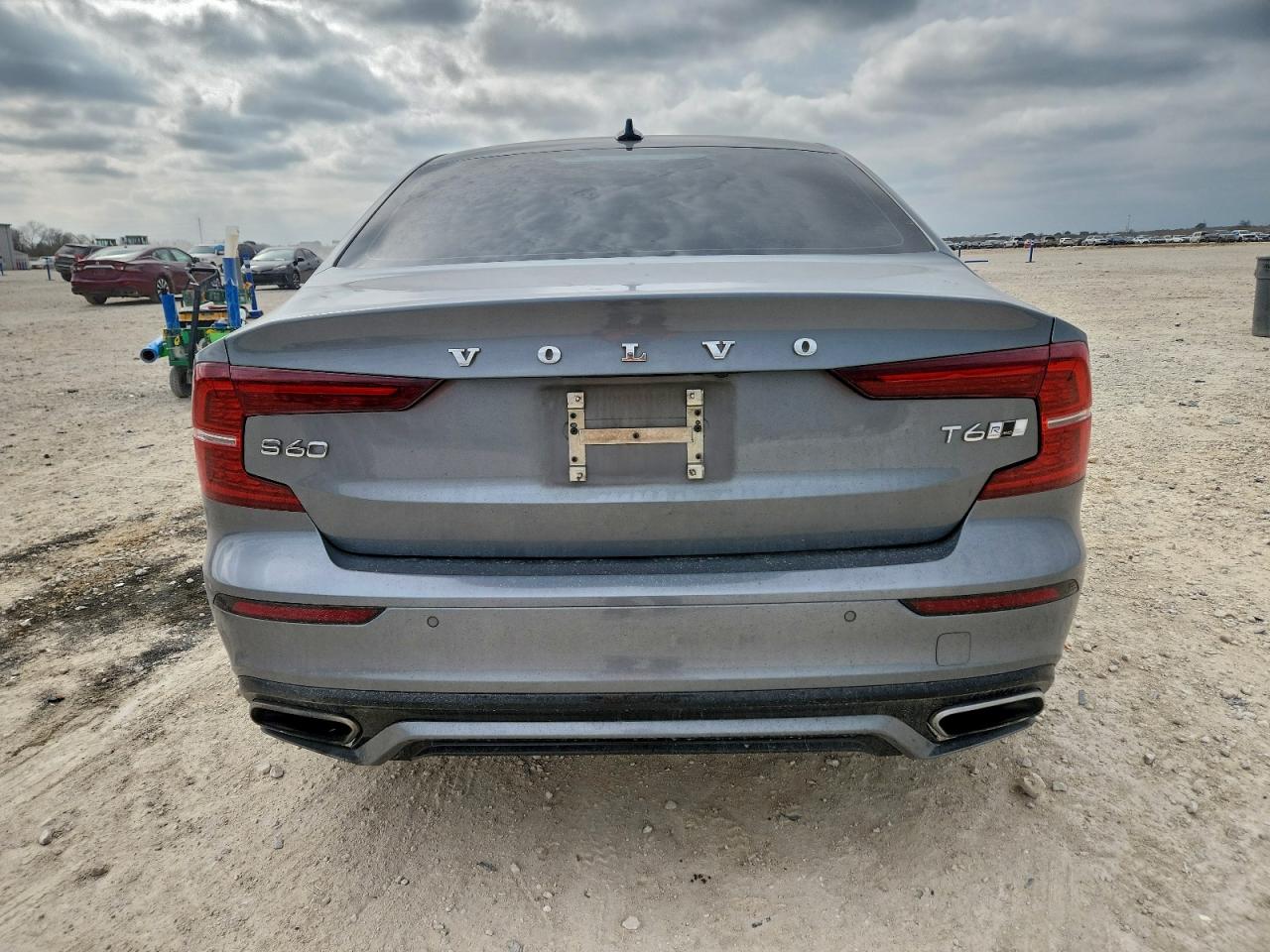 2019 VOLVO S60 T6 R-DESIGN photo 16