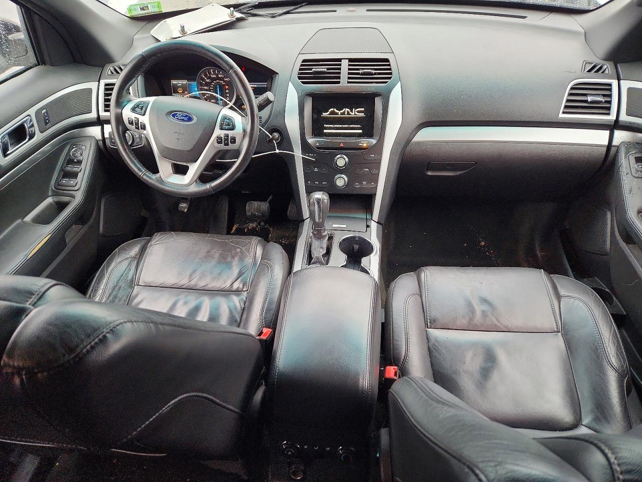 2015 FORD EXPLORER XLT photo 8