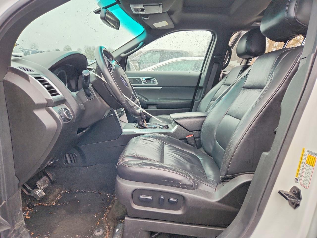 2015 FORD EXPLORER XLT photo 7