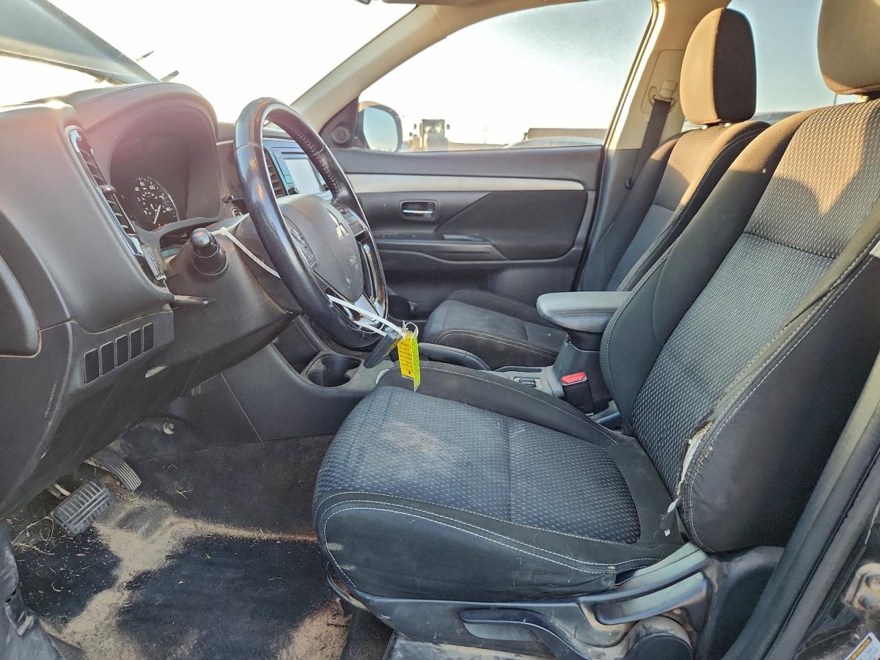 2016 MITSUBISHI OUTLANDER SE photo 7