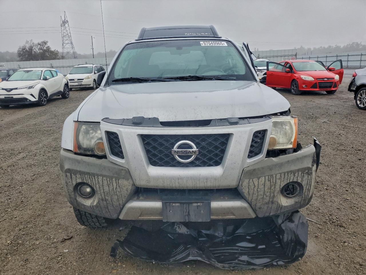 2013 NISS XTERRA S AUT photo 5