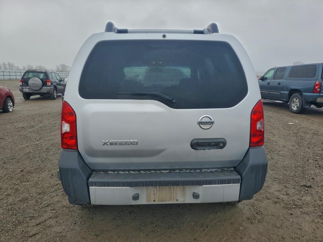 2013 NISS XTERRA S AUT photo 6