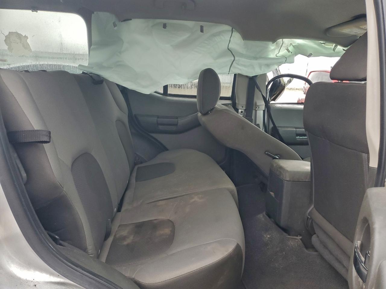 2013 NISS XTERRA S AUT photo 10