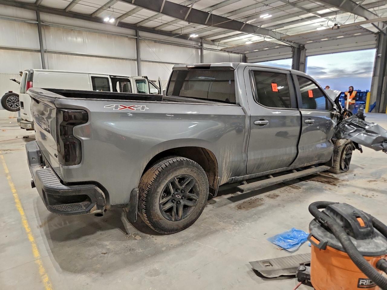 2019 CHEVROLET SILVERADO K1500 LT photo 5