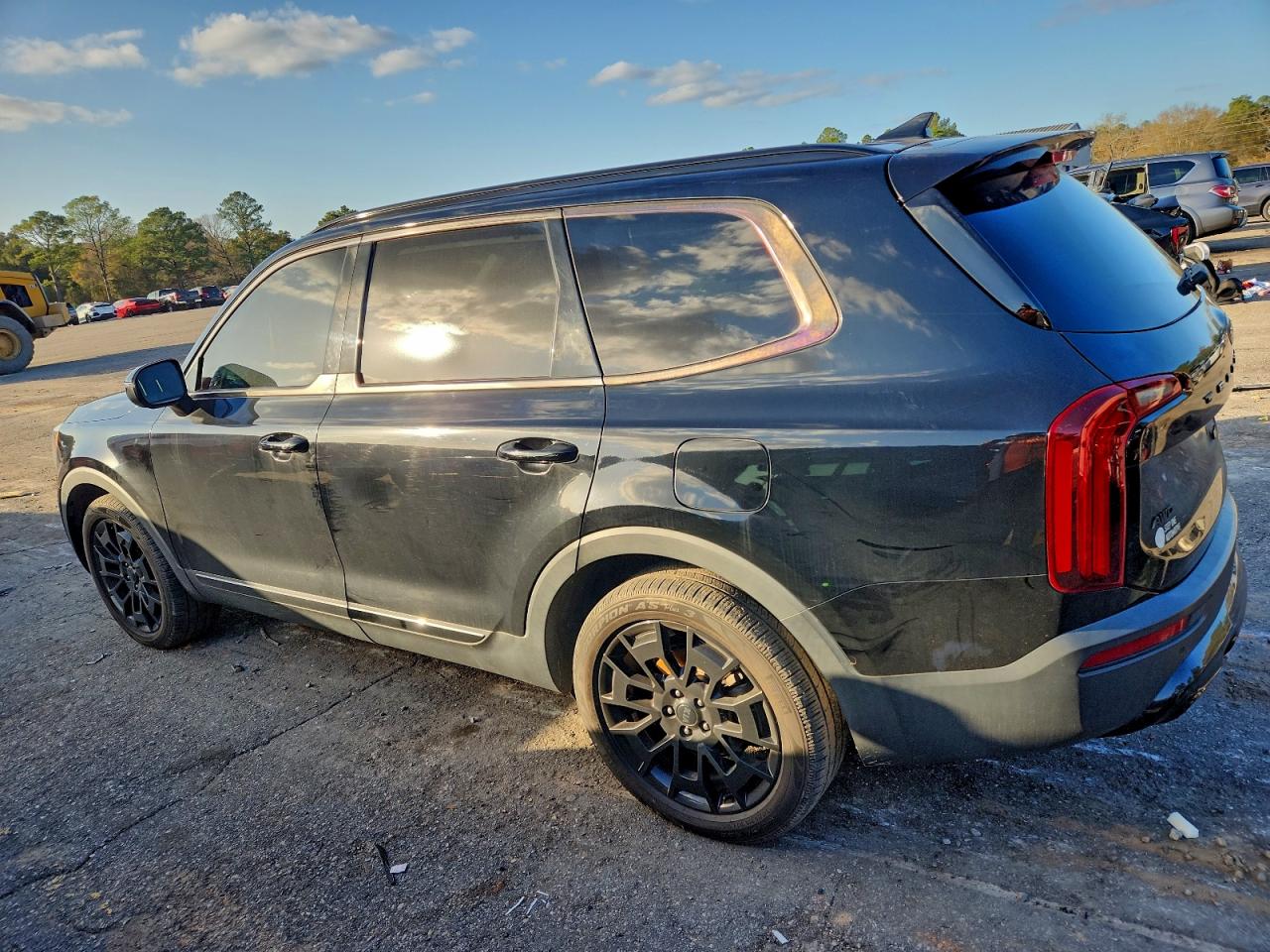2021 KIA TELLURIDE EX photo 3