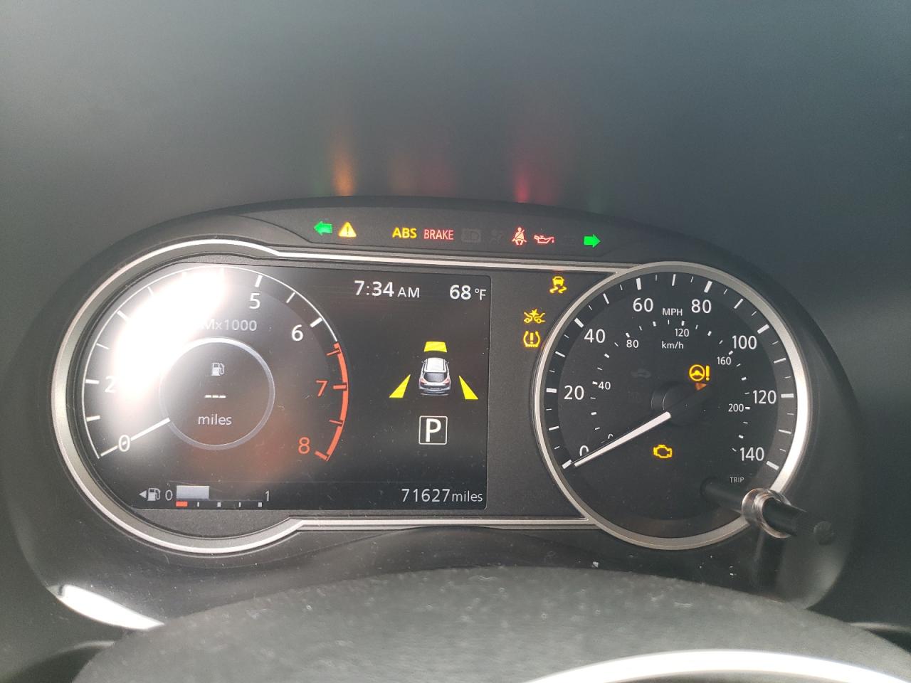 2019 NISSAN KICKS S photo 9