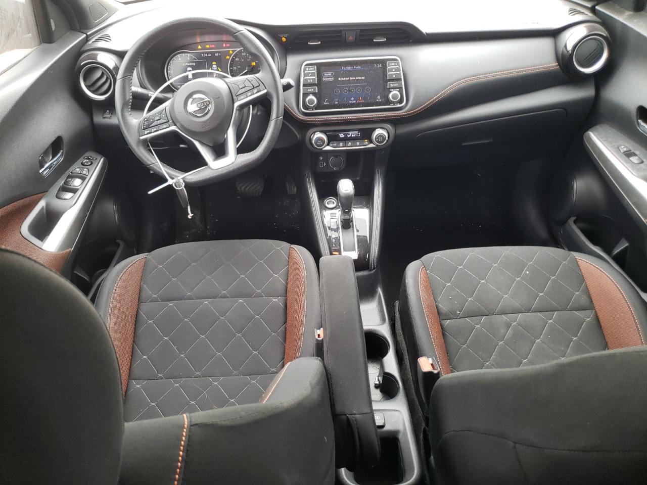 2019 NISSAN KICKS S photo 8