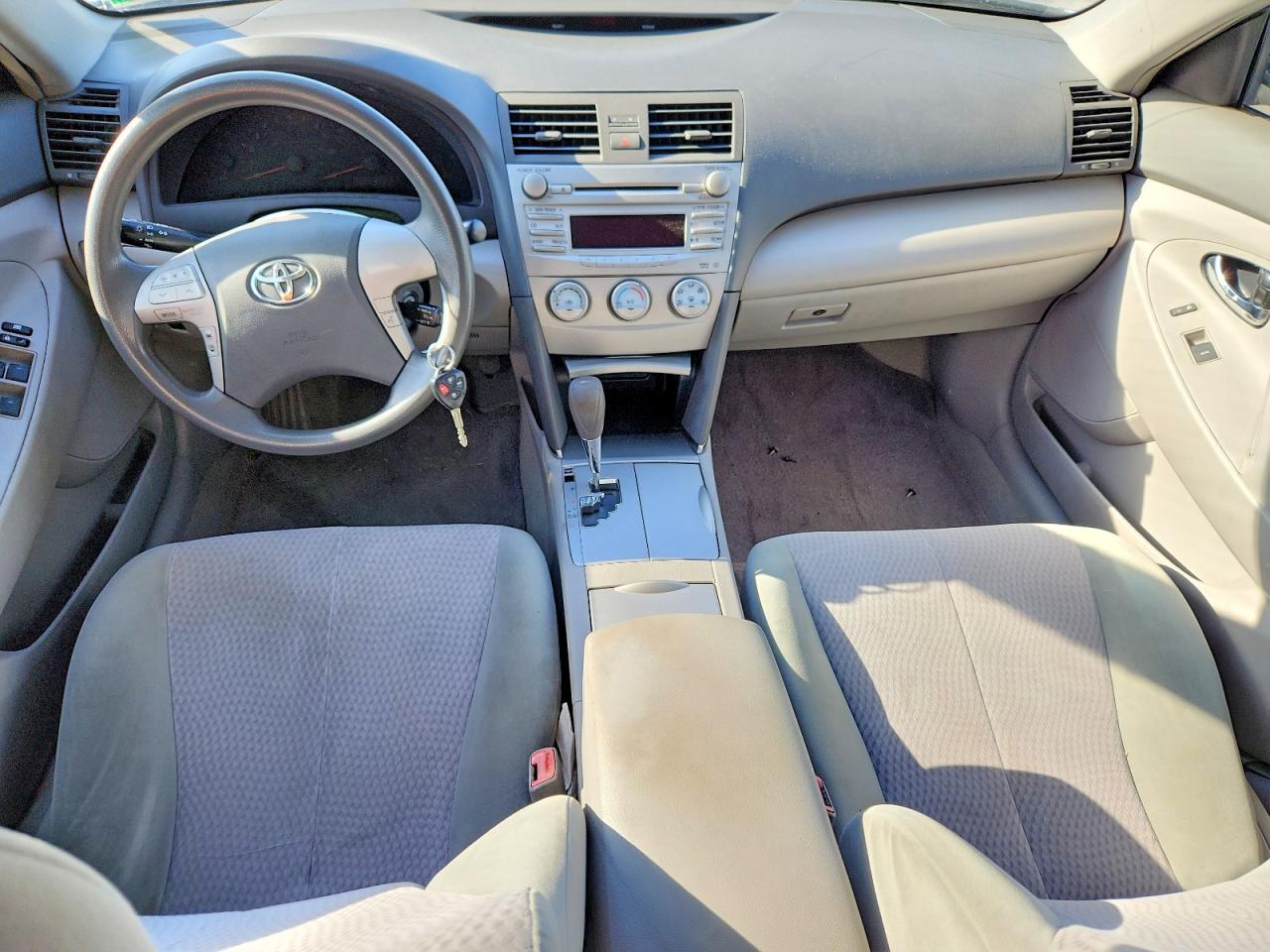2011 TOYOTA CAMRY BASE photo 15
