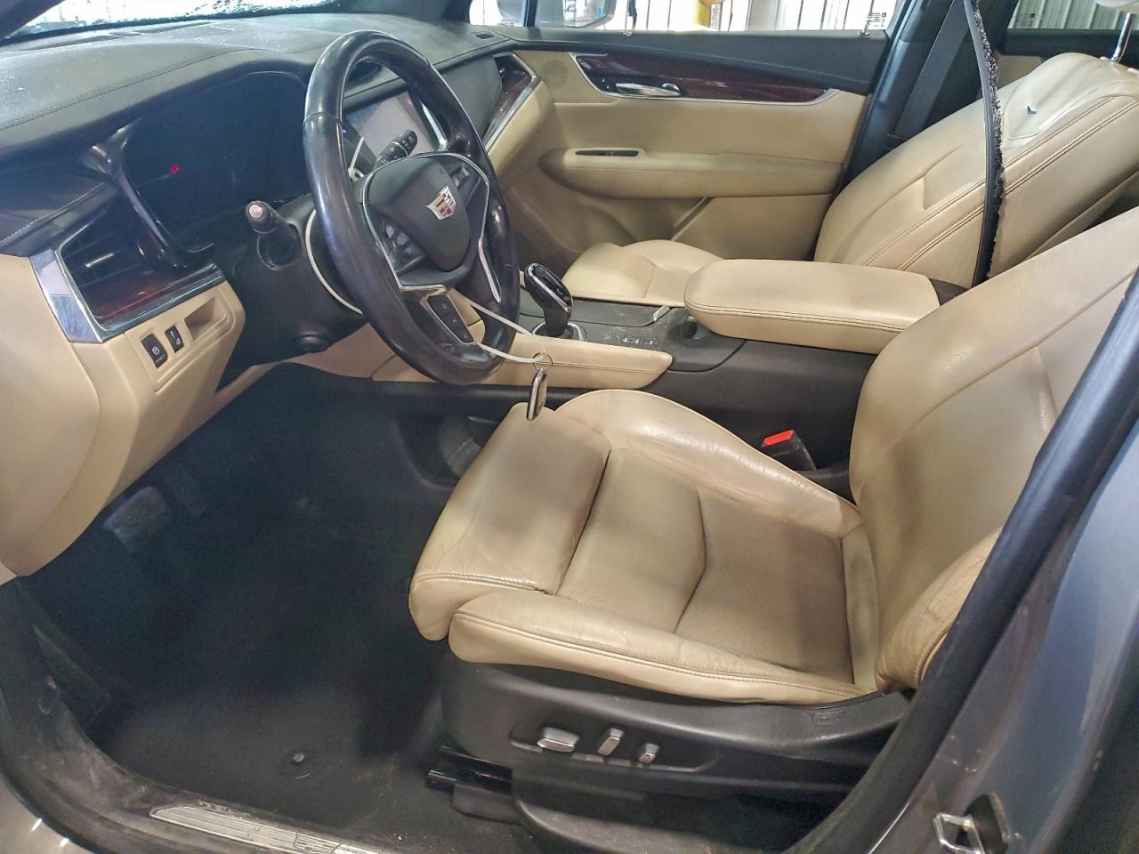 2017 CADILLAC XT5 LUXURY photo 19
