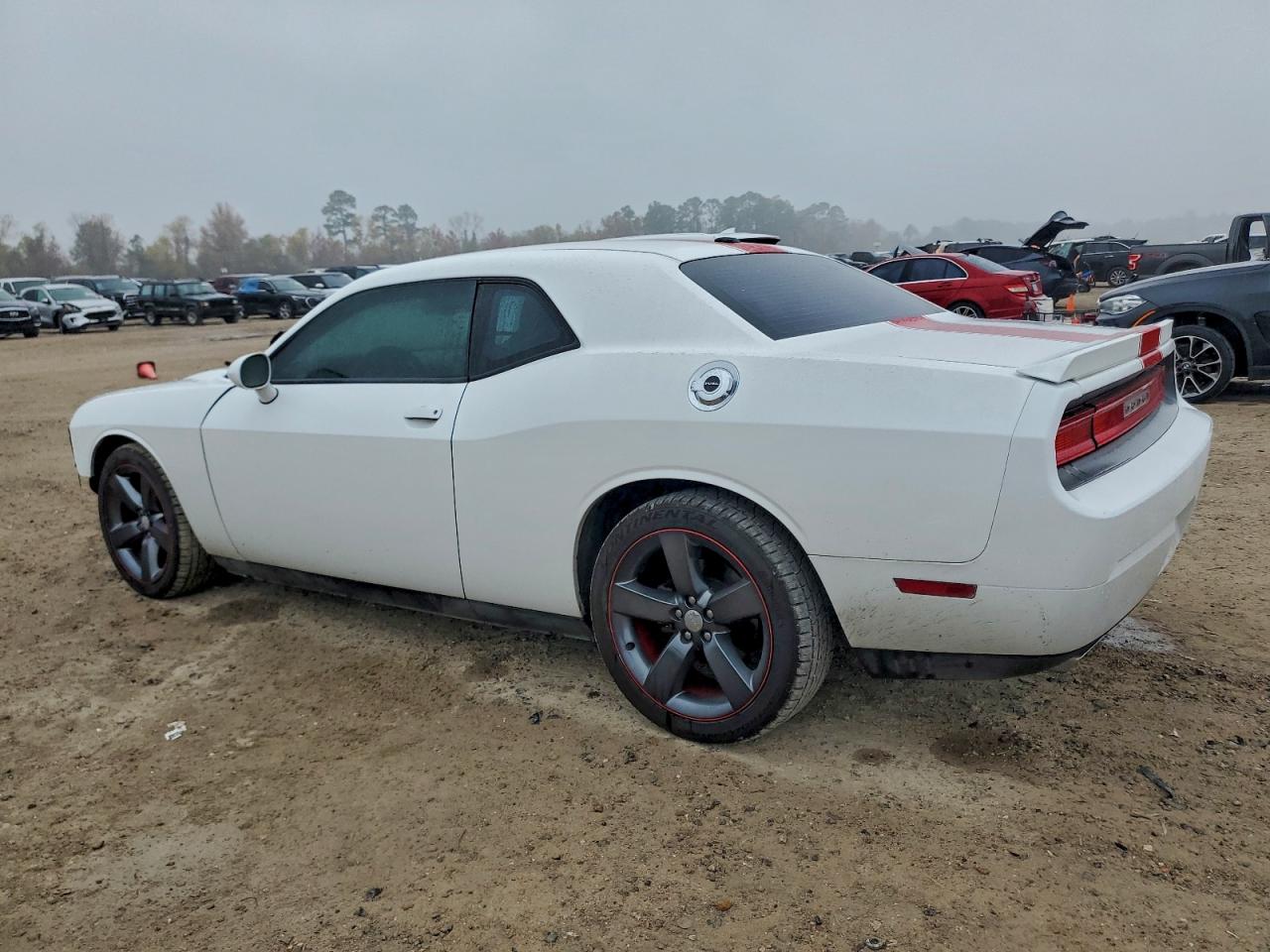 2012 DODGE CHALLENGER SXT photo 3