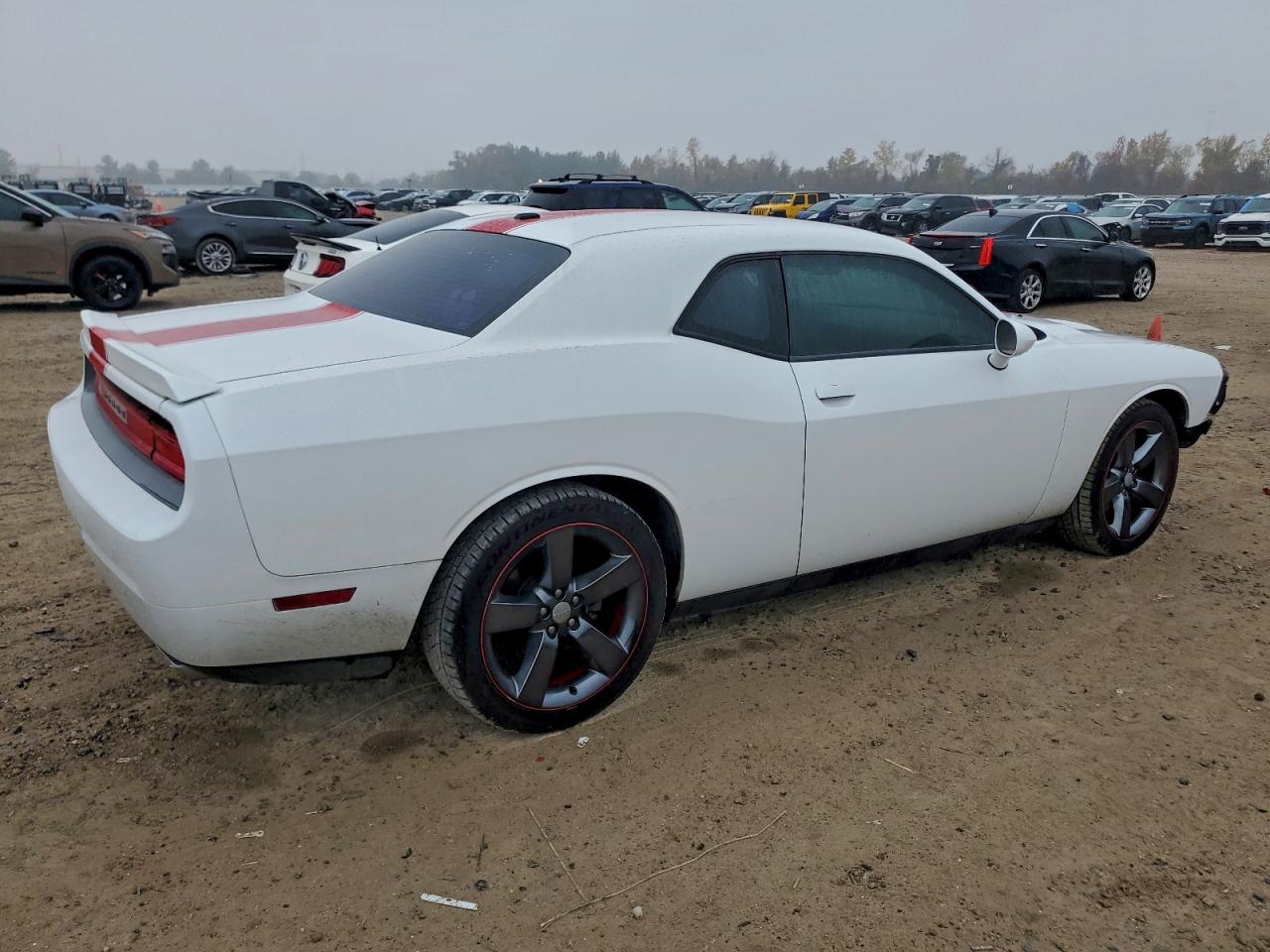 2012 DODGE CHALLENGER SXT photo 5