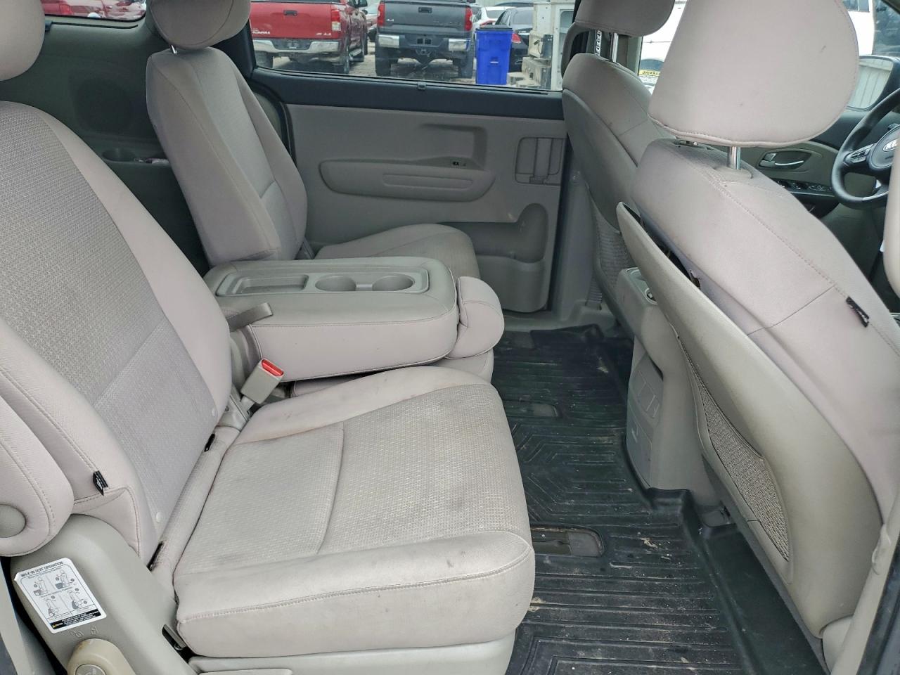 2016 KIA SEDONA LX photo 28