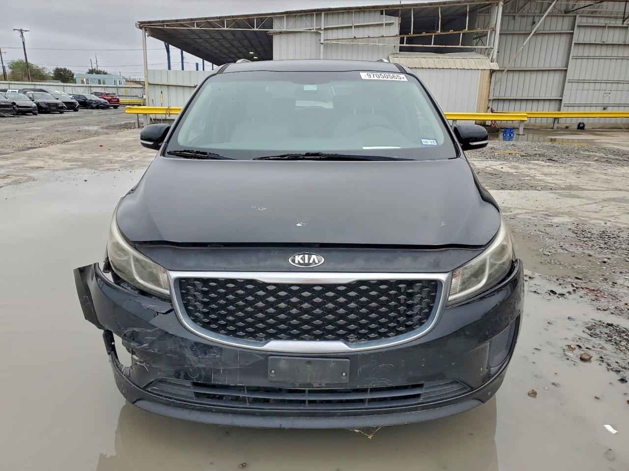 2016 KIA SEDONA LX photo 13