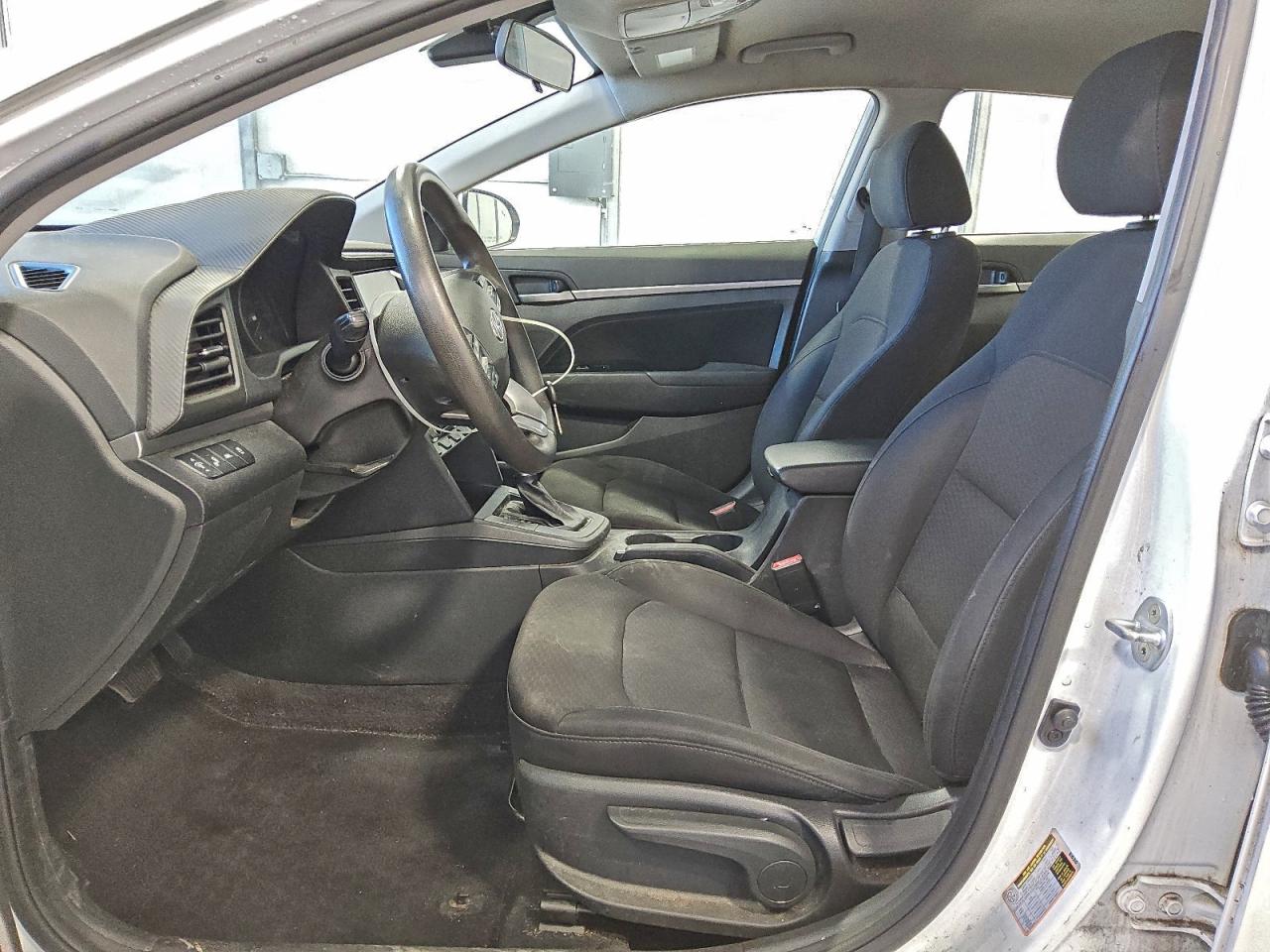 2020 HYUNDAI ELANTRA SEL photo 13