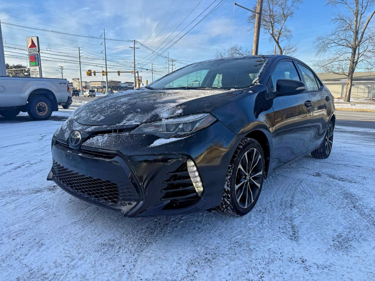 2019 TOYOTA COROLLA L photo 2