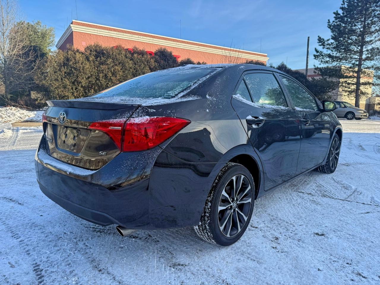 2019 TOYOTA COROLLA L photo 4