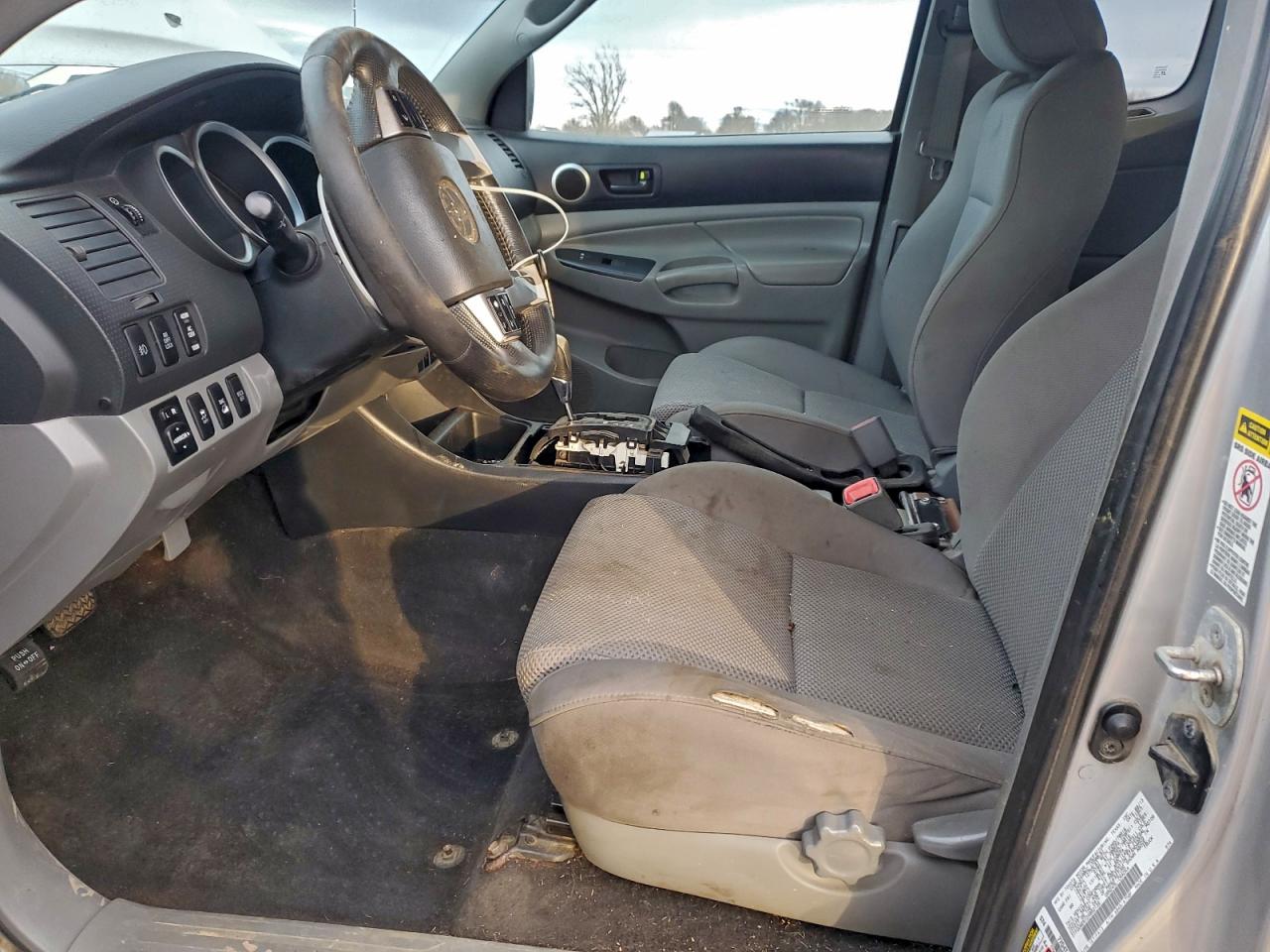 2013 TOYOTA TACOMA photo 19