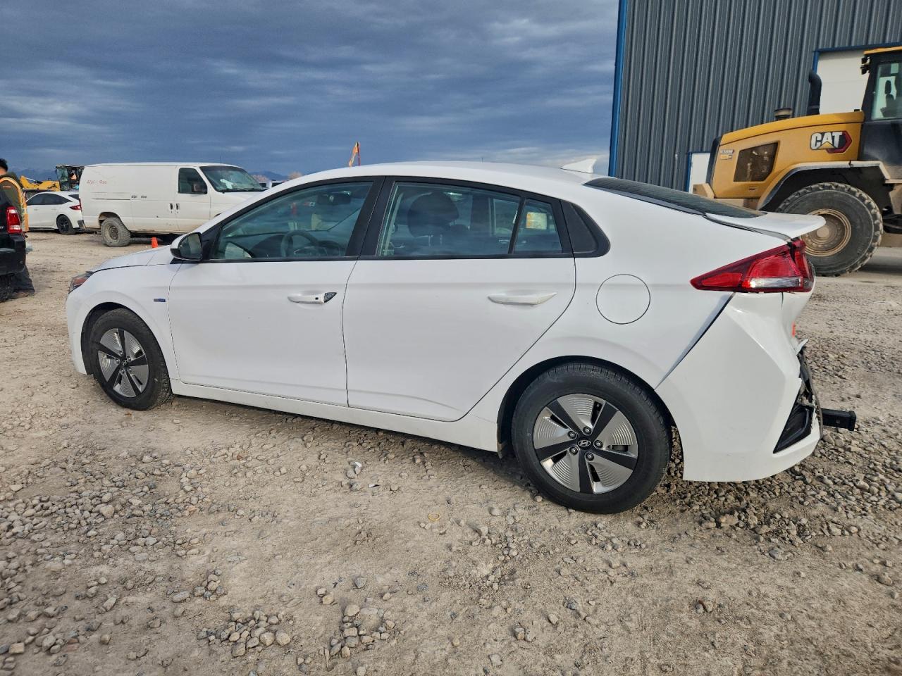 2019 HYUNDAI IONIQ BLUE photo 4