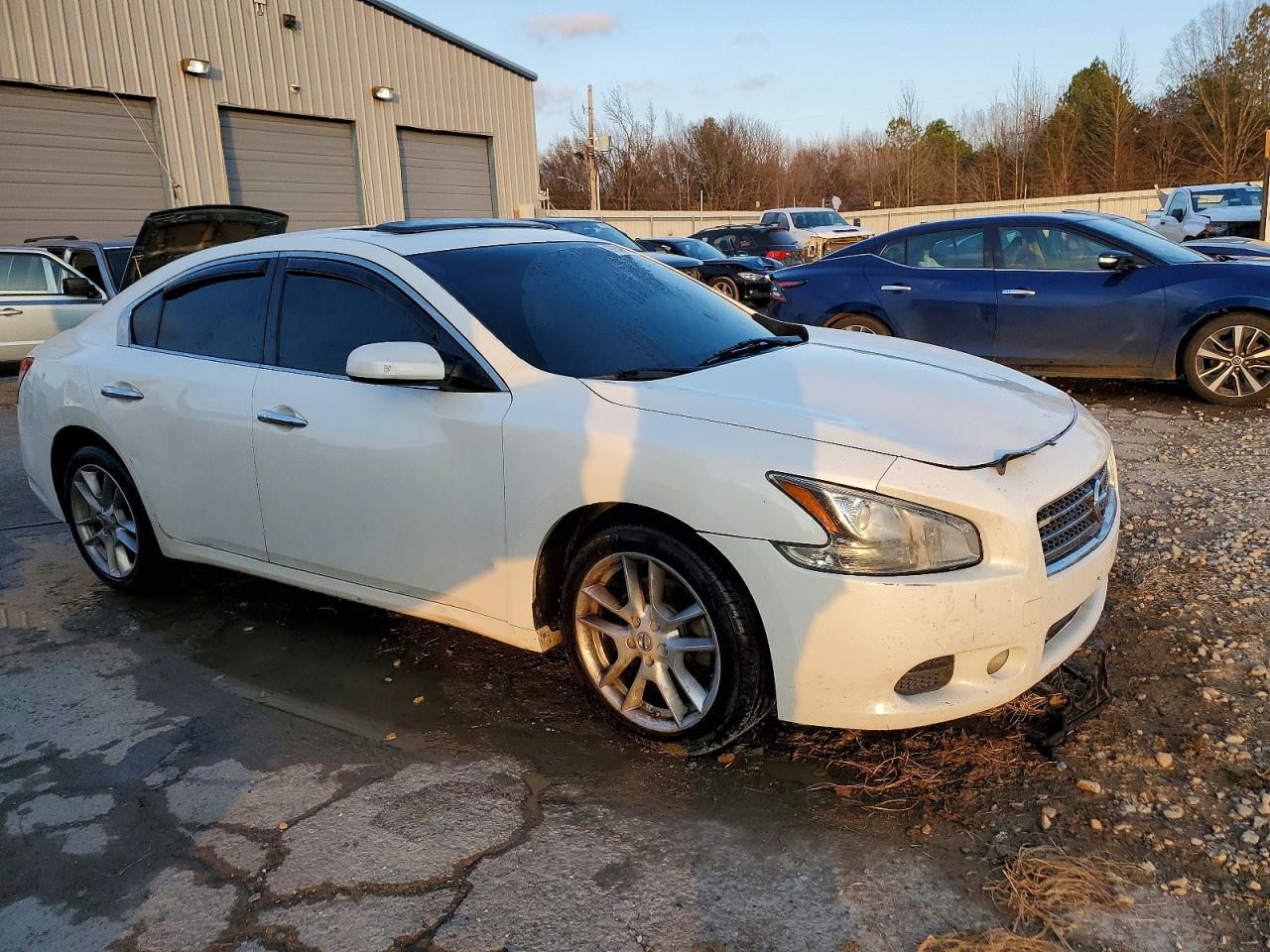 2011 NISSAN MAXIMA S photo 4