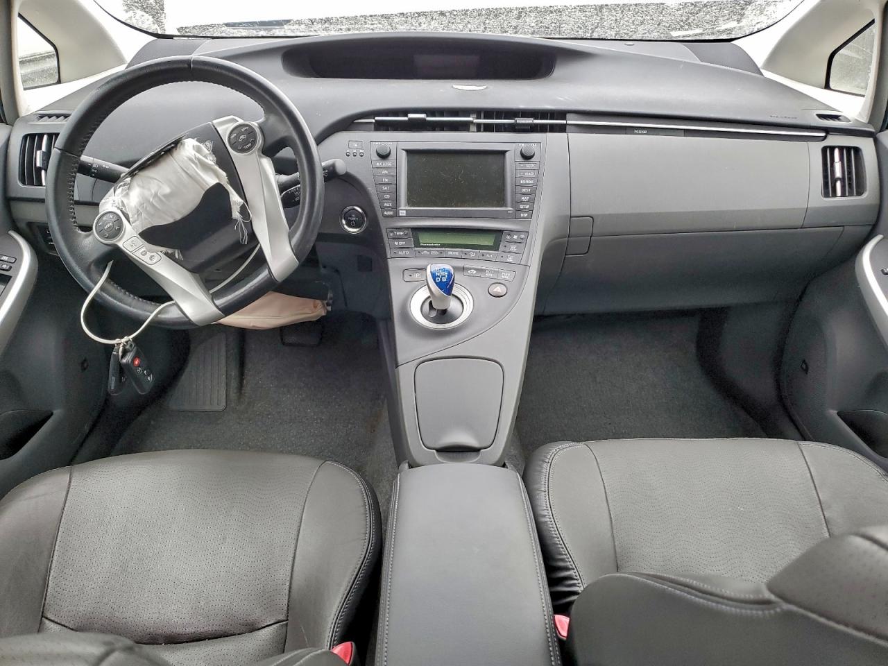 2011 TOYOTA PRIUS photo 15