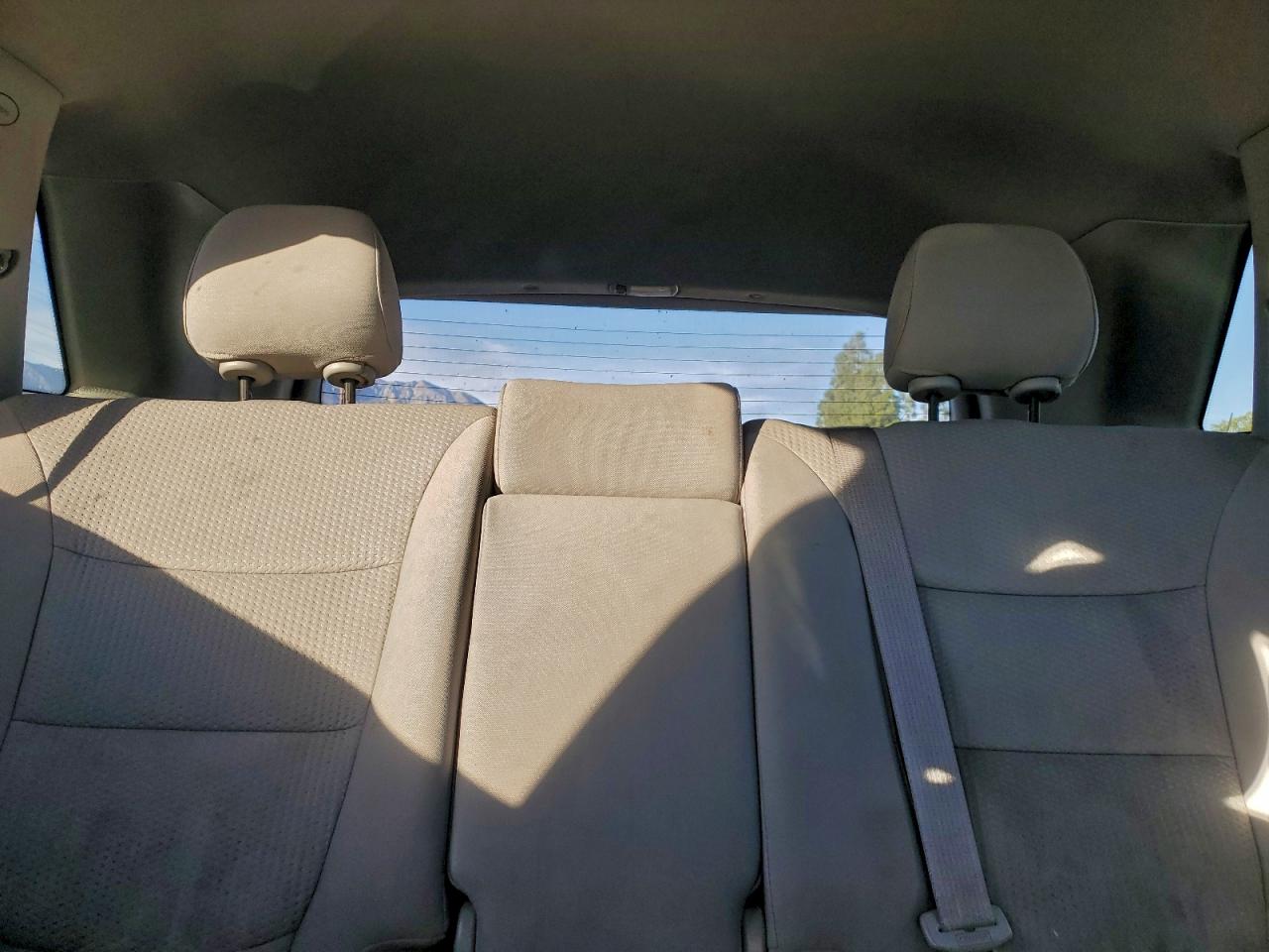 2011 KIA SORENTO BASE photo 10