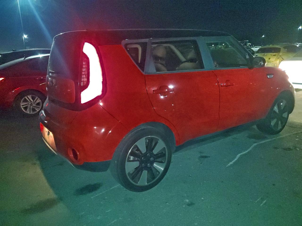 2017 KIA SOUL + photo 5