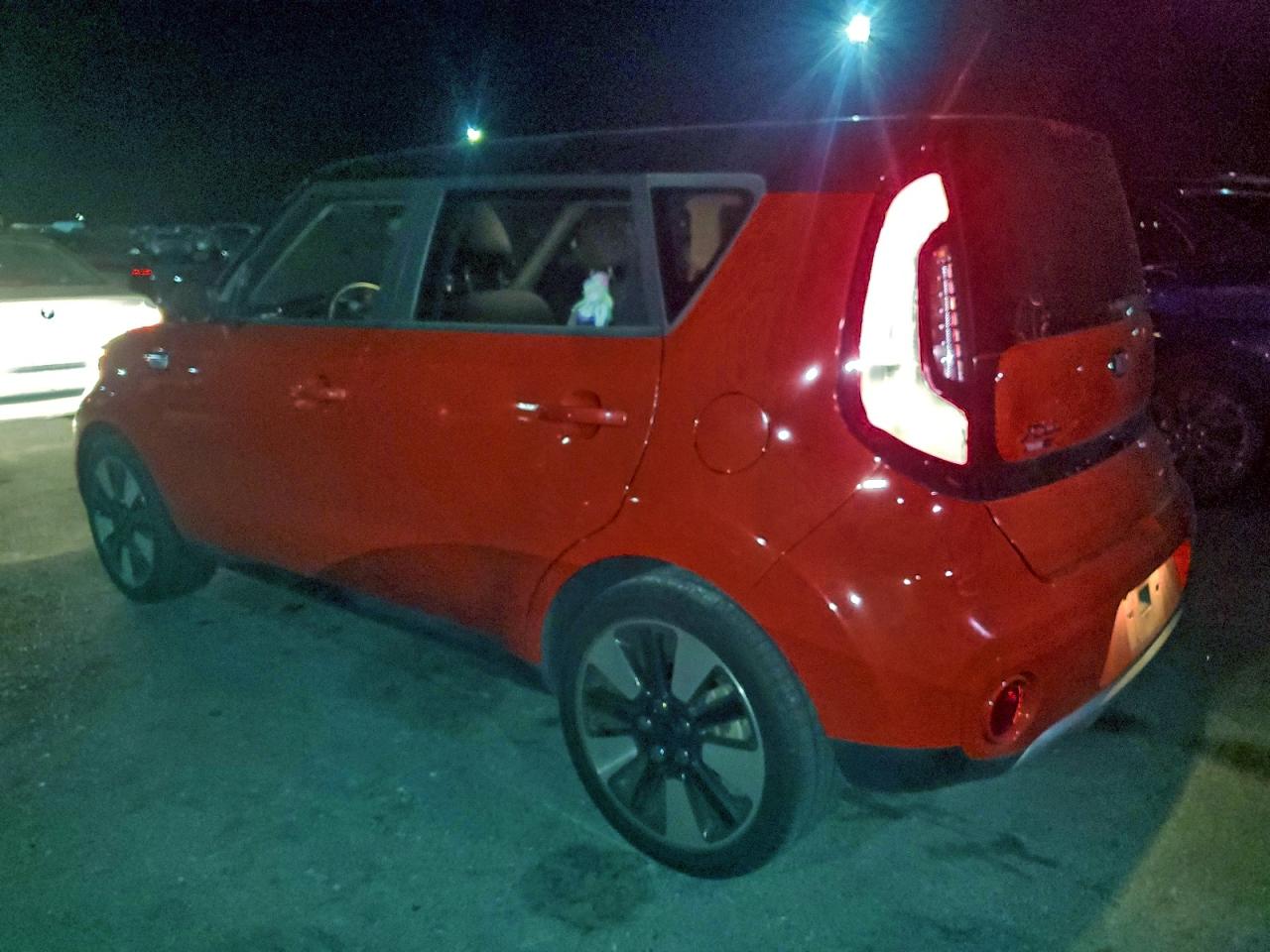 2017 KIA SOUL + photo 3