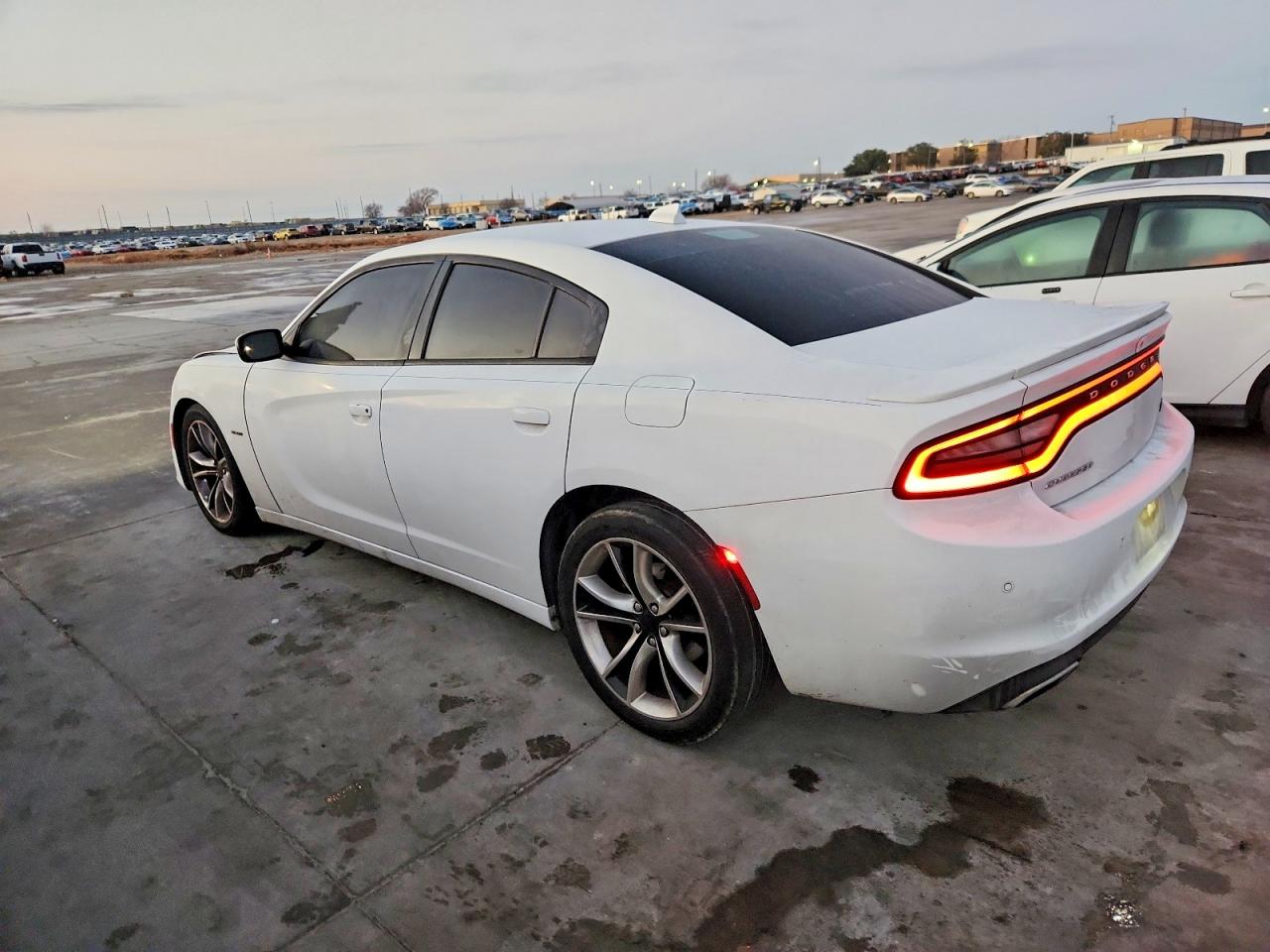2016 DODGE CHARGER R/T photo 2