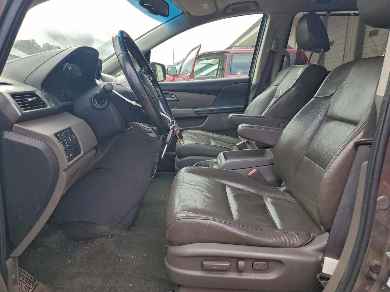 2012 HONDA ODYSSEY TOURING photo 7