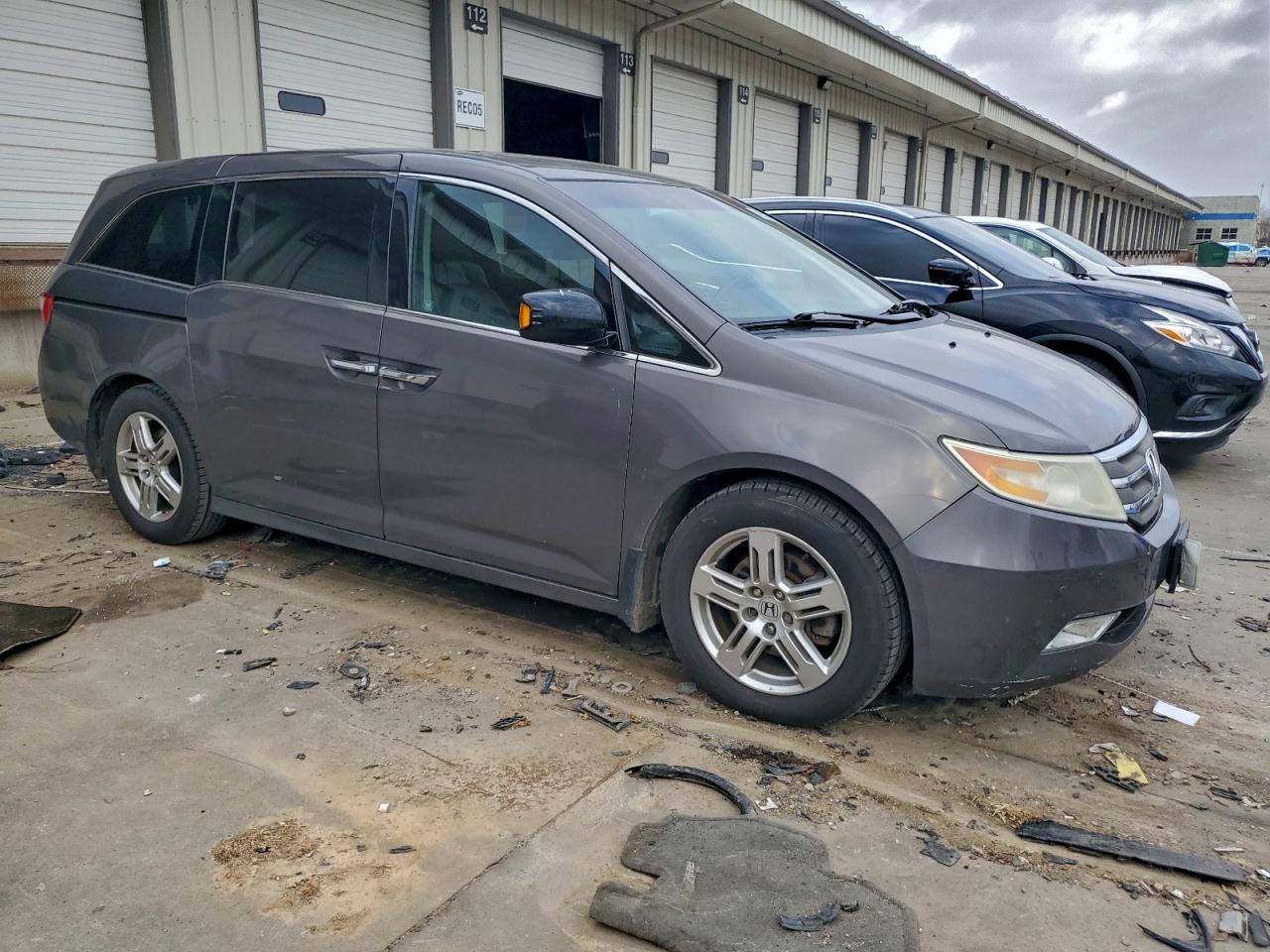 2012 HONDA ODYSSEY TOURING photo 4