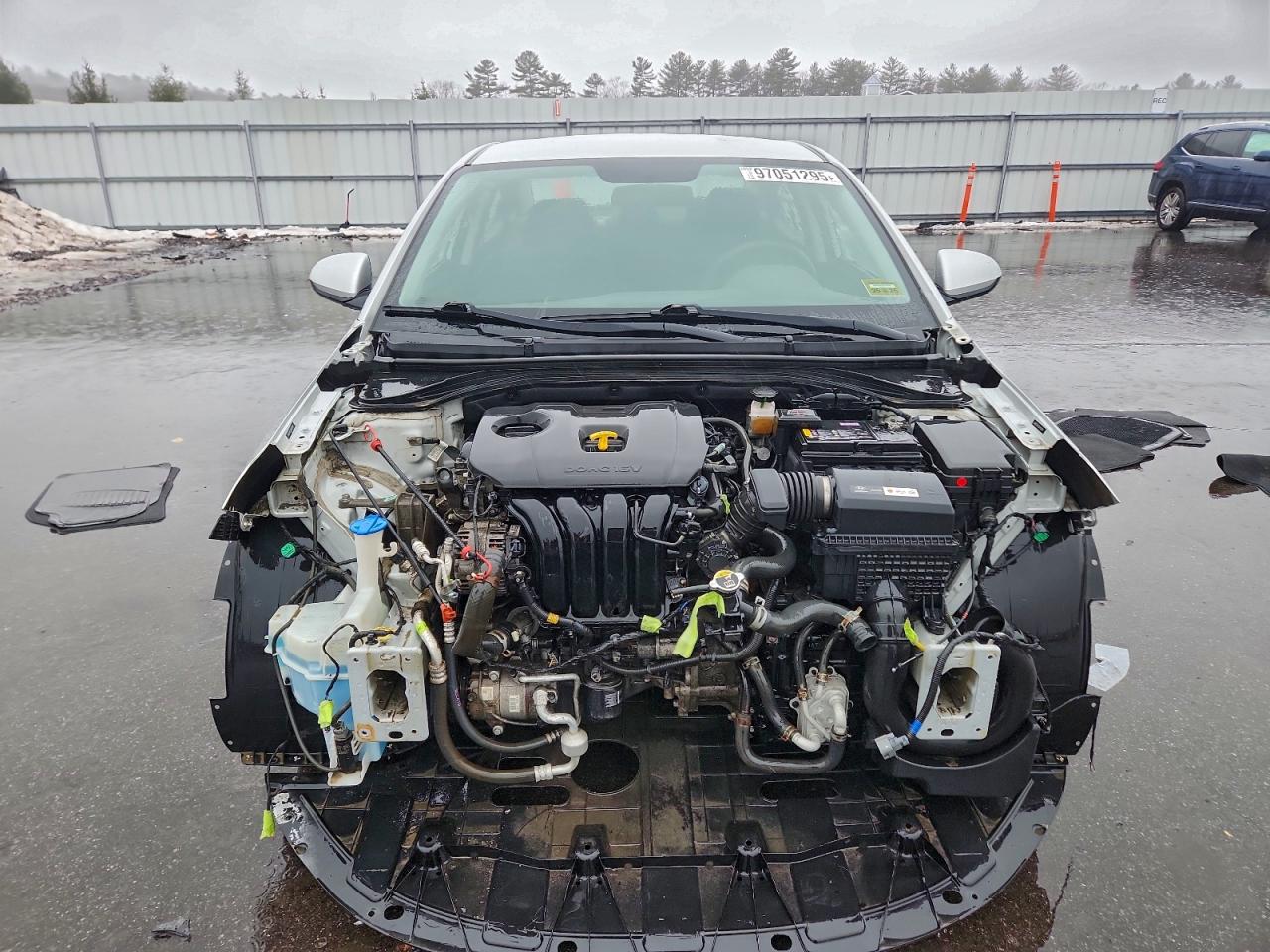 2019 HYUNDAI ELANTRA SE photo 5