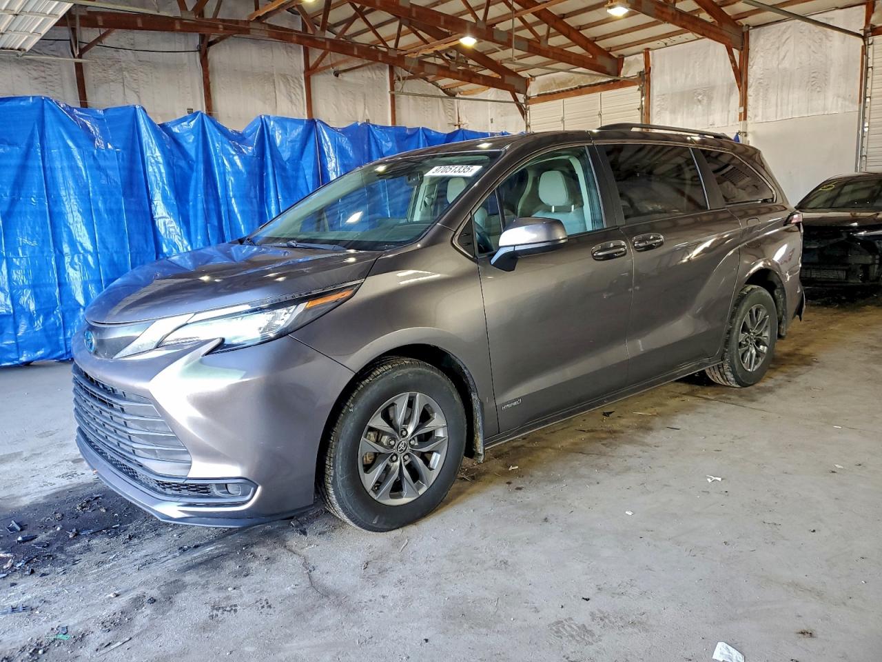 2021 TOYOTA SIENNA