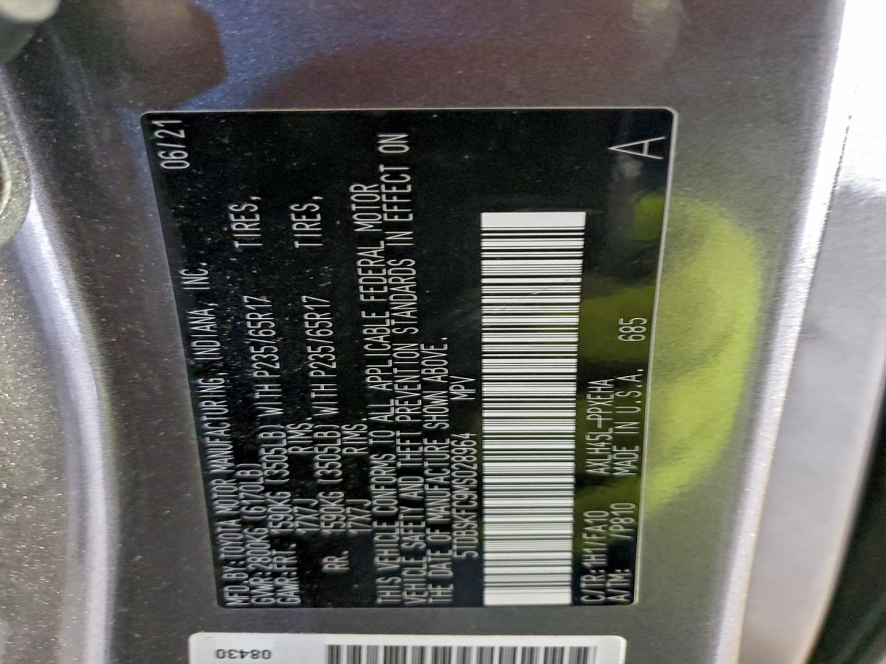 2021 TOYOTA SIENNA LE photo 37