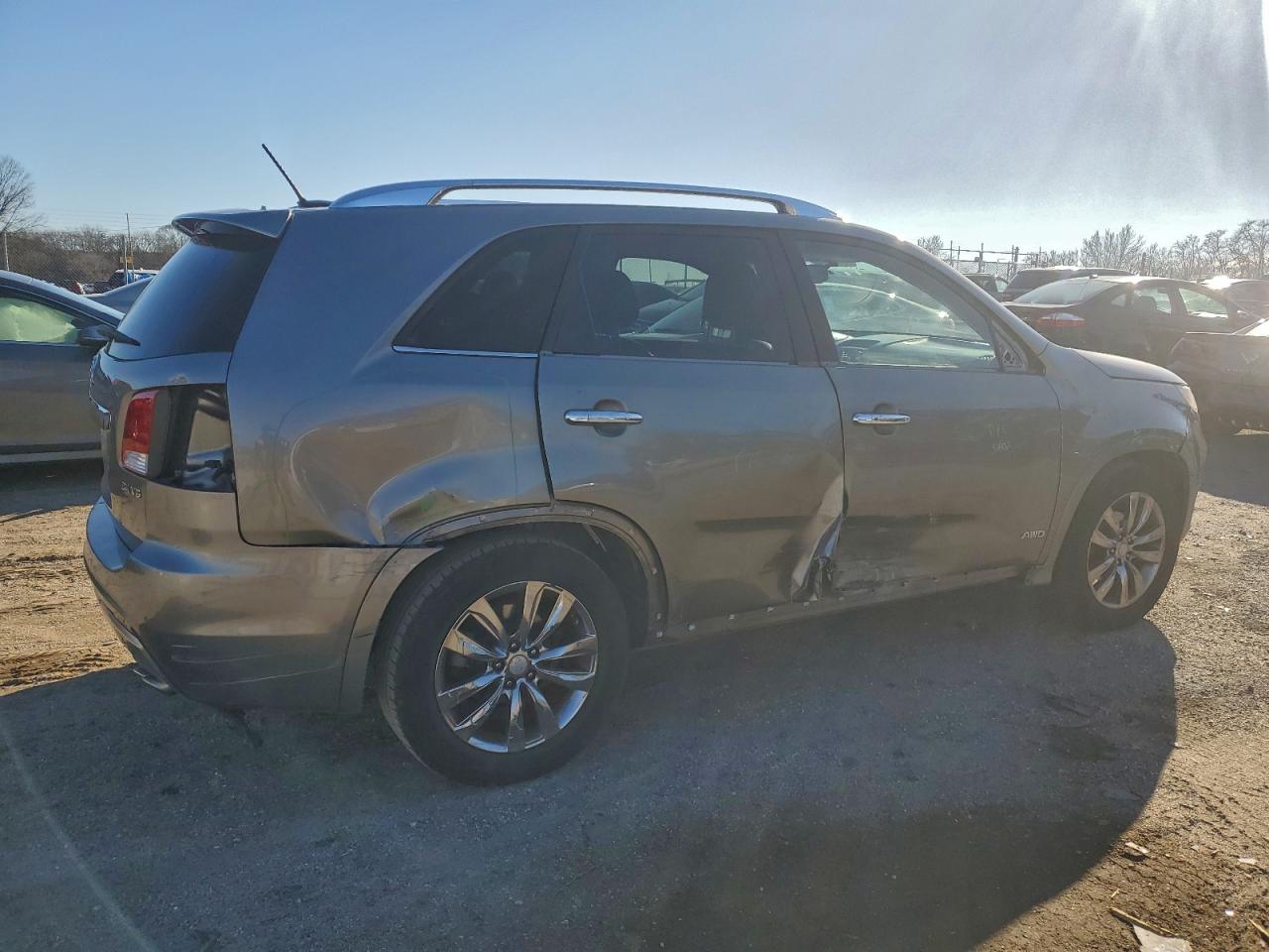 2013 KIA SORENTO SX photo 3
