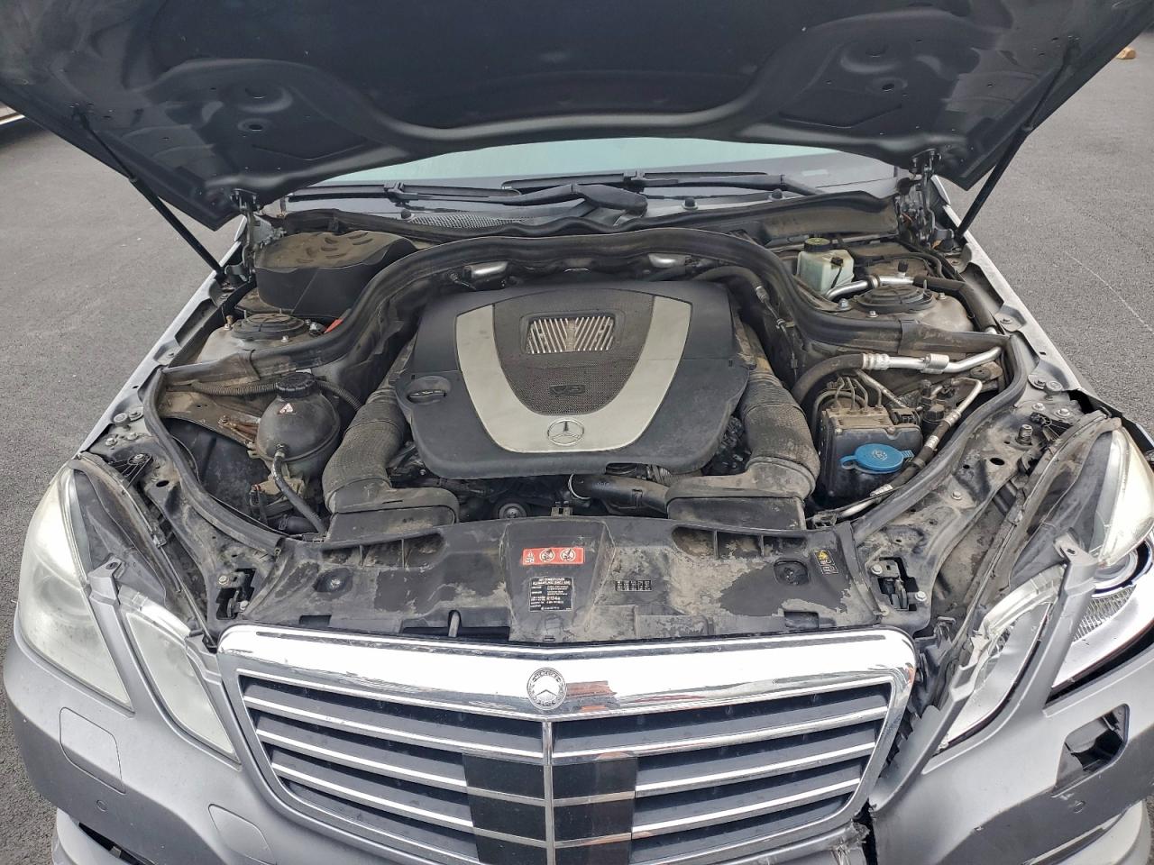 2010 MERCEDES-BENZ E 350 photo 31
