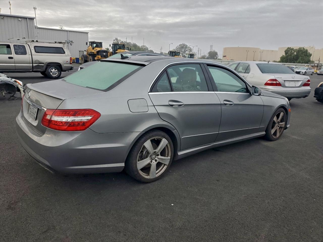 2010 MERCEDES-BENZ E 350 photo 7