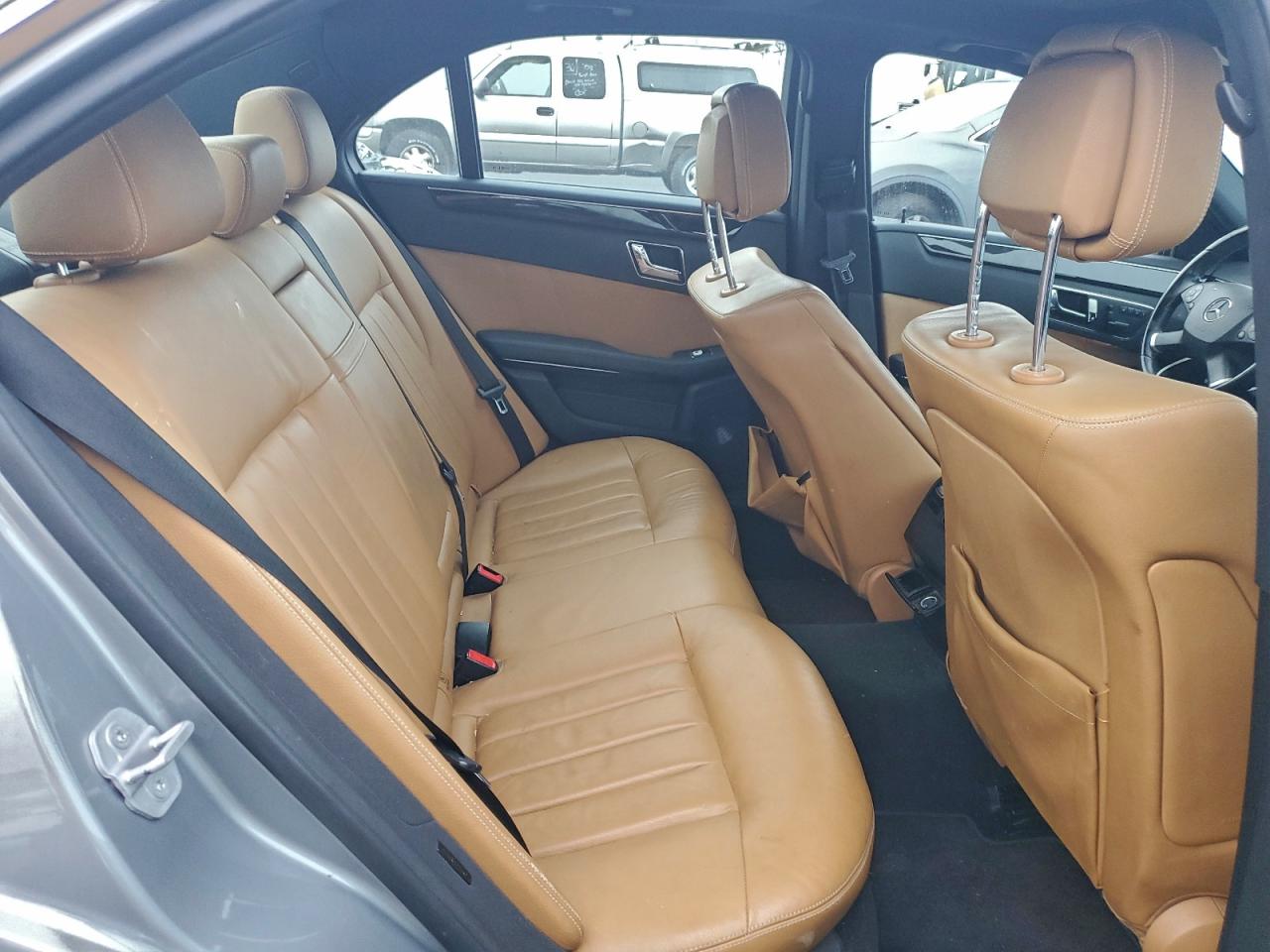 2010 MERCEDES-BENZ E 350 photo 28
