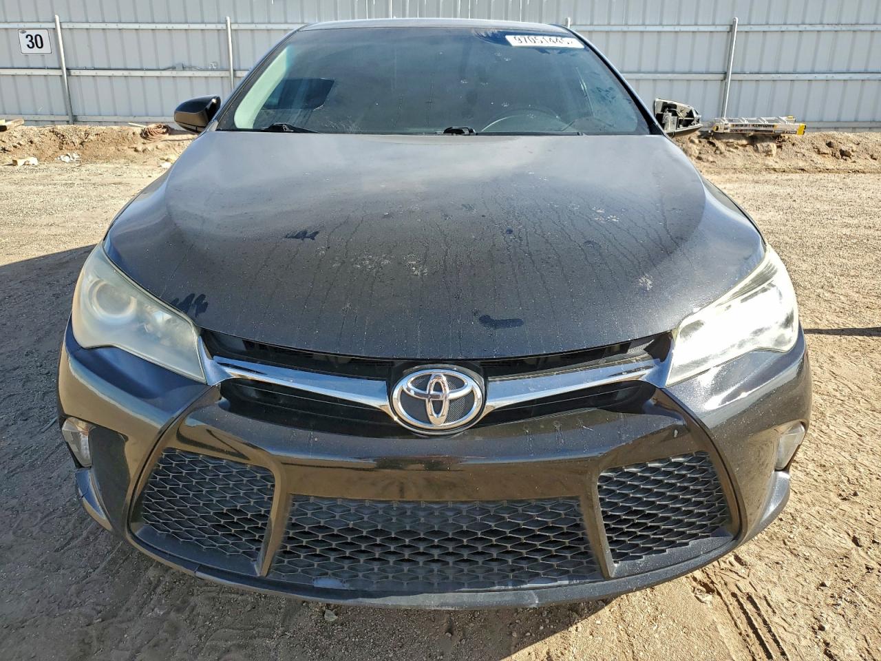 2015 TOYOTA CAMRY LE photo 5
