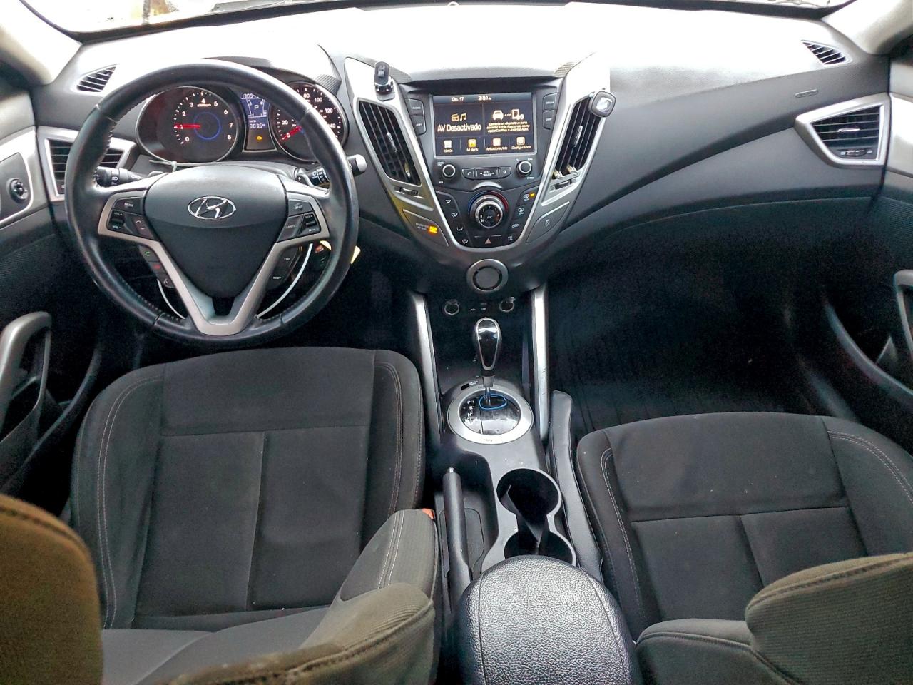 2017 HYUNDAI VELOSTER photo 8