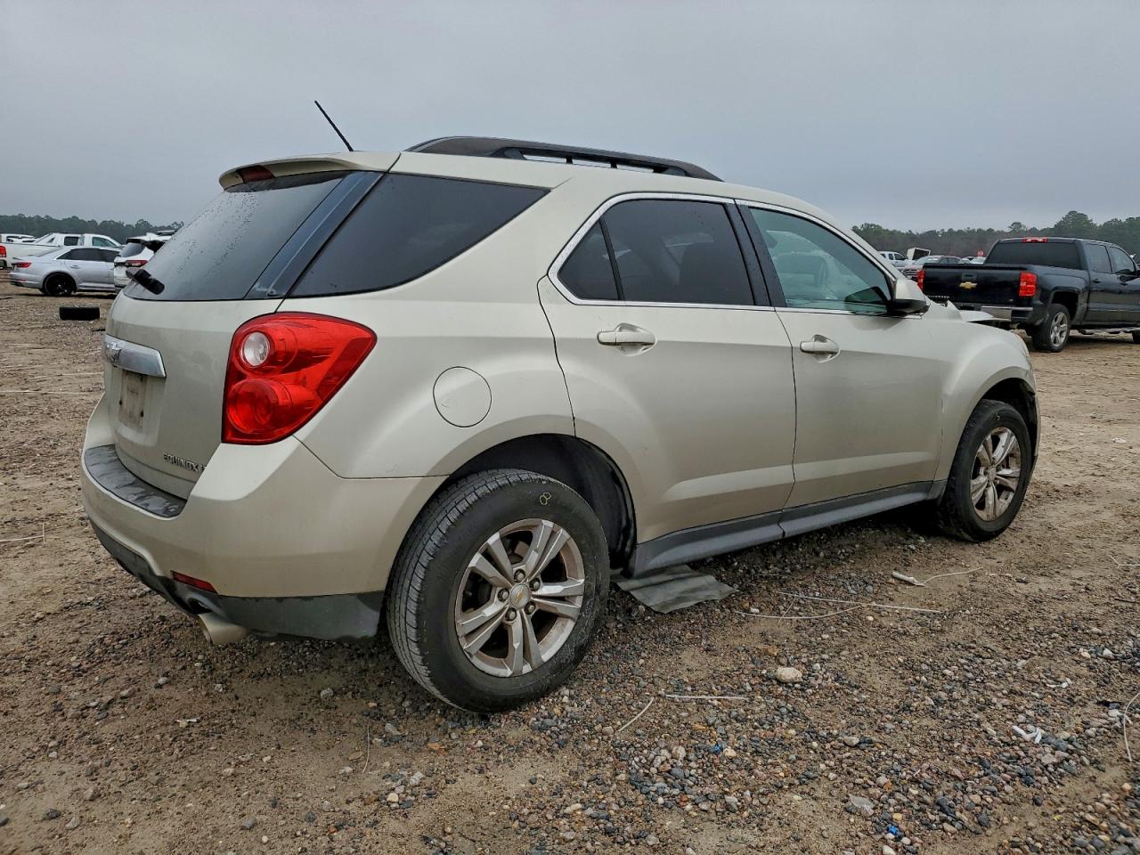 2015 CHEVROLET EQUINOX LT photo 3