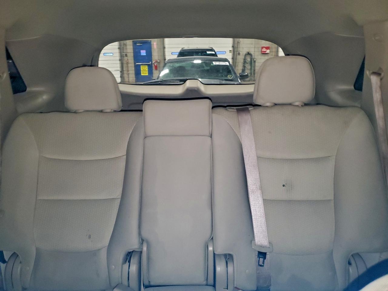 2011 KIA SORENTO BASE photo 10