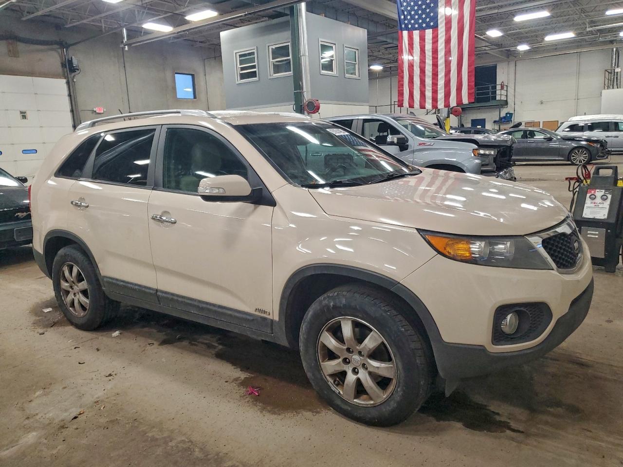 2011 KIA SORENTO BASE photo 4