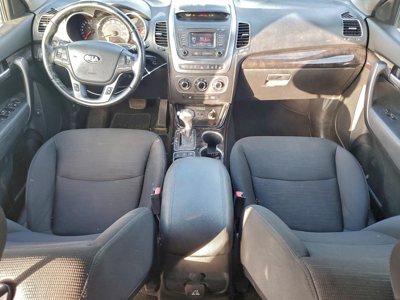 2014 KIA SORENTO LX photo 8
