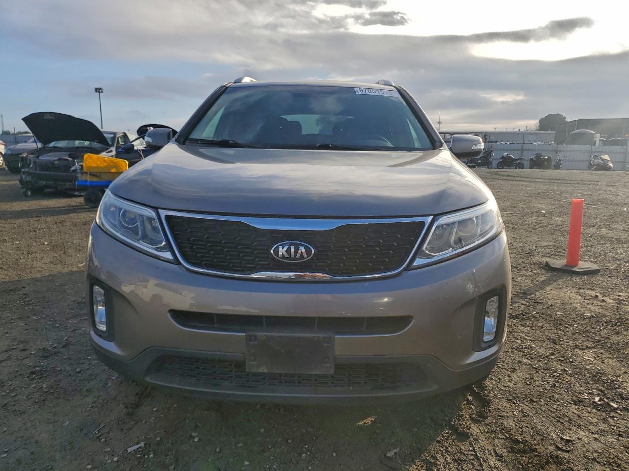 2014 KIA SORENTO LX photo 5