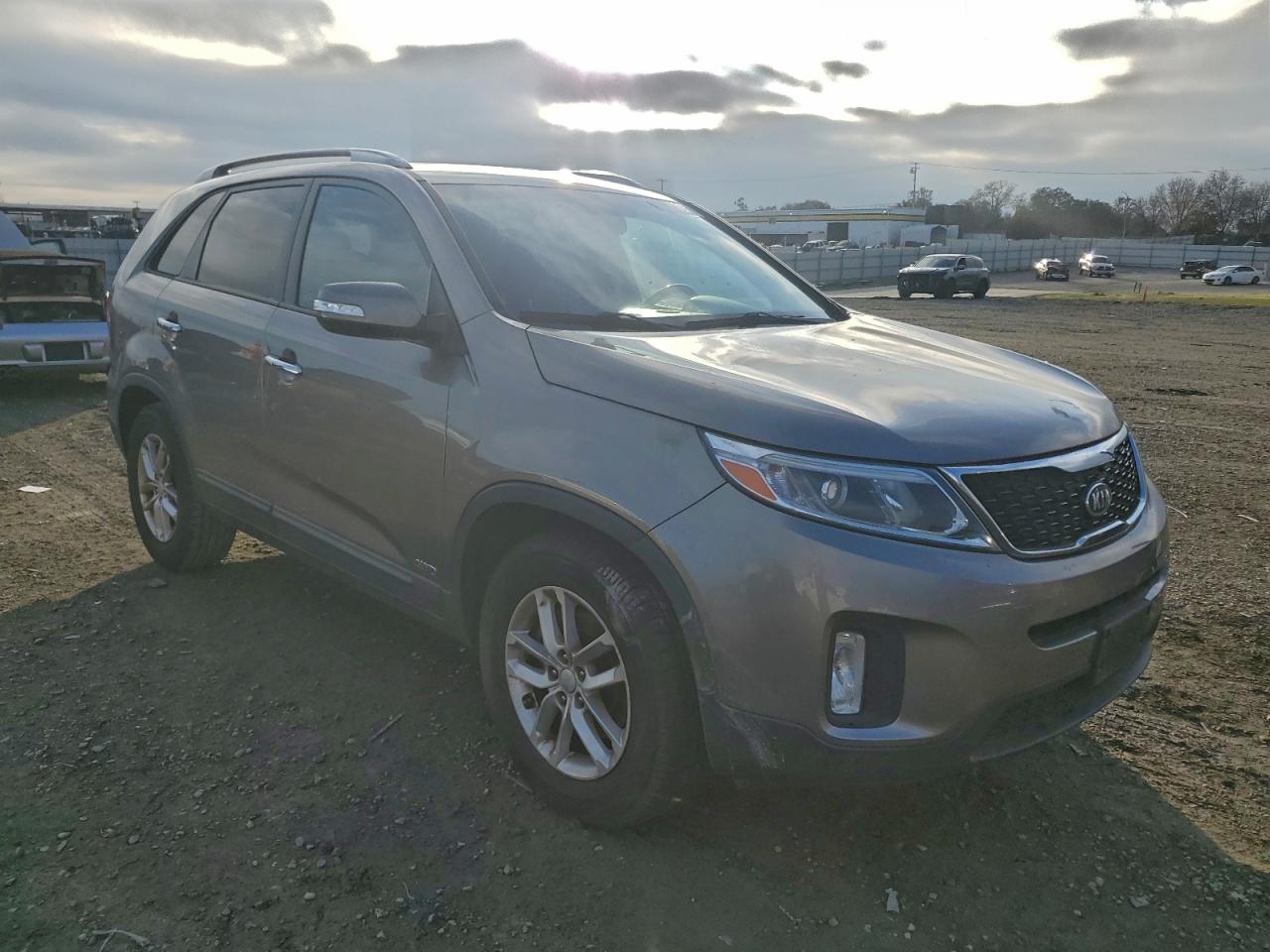 2014 KIA SORENTO LX photo 4