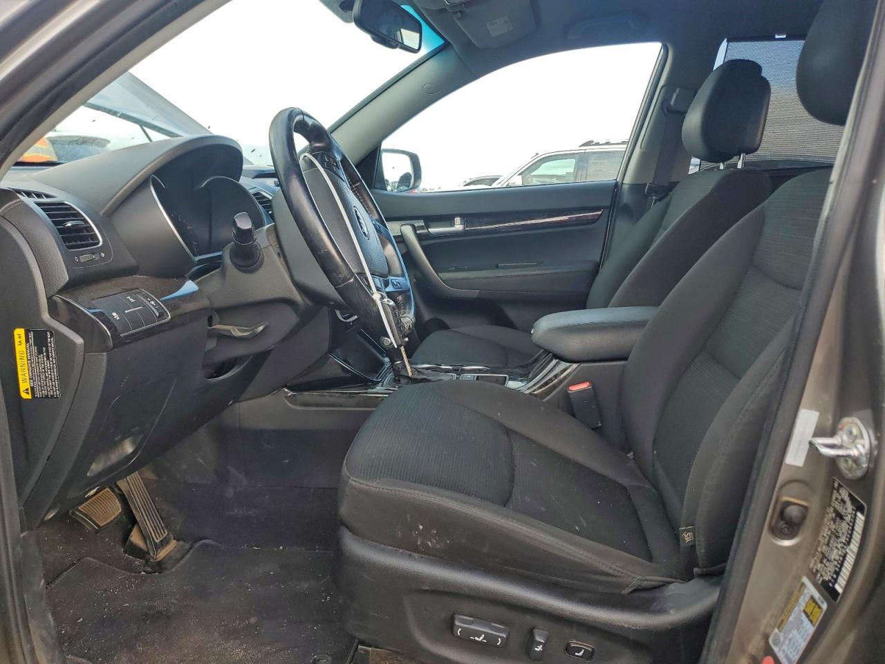 2014 KIA SORENTO LX photo 7