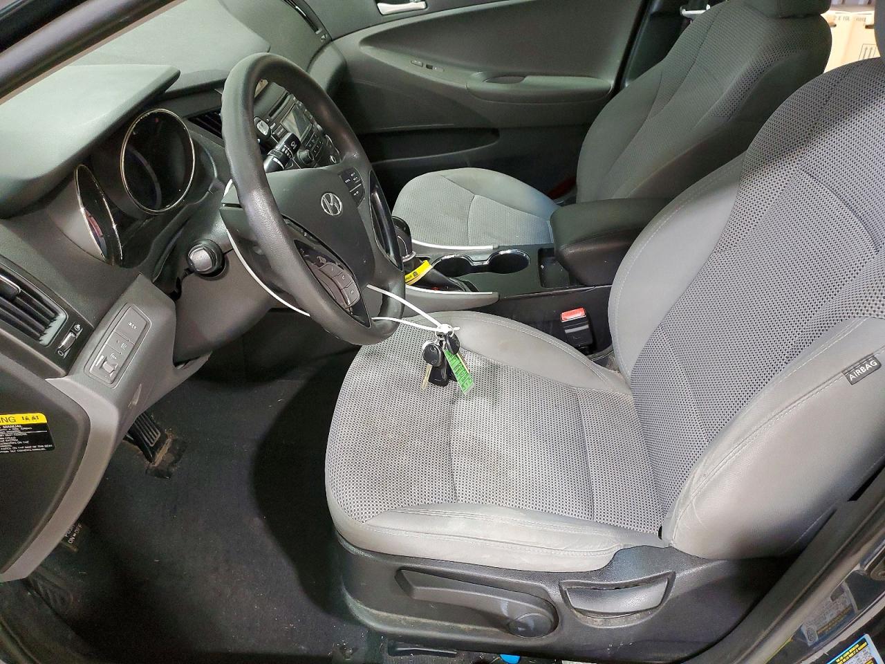 2013 HYUNDAI SONATA GLS photo 7