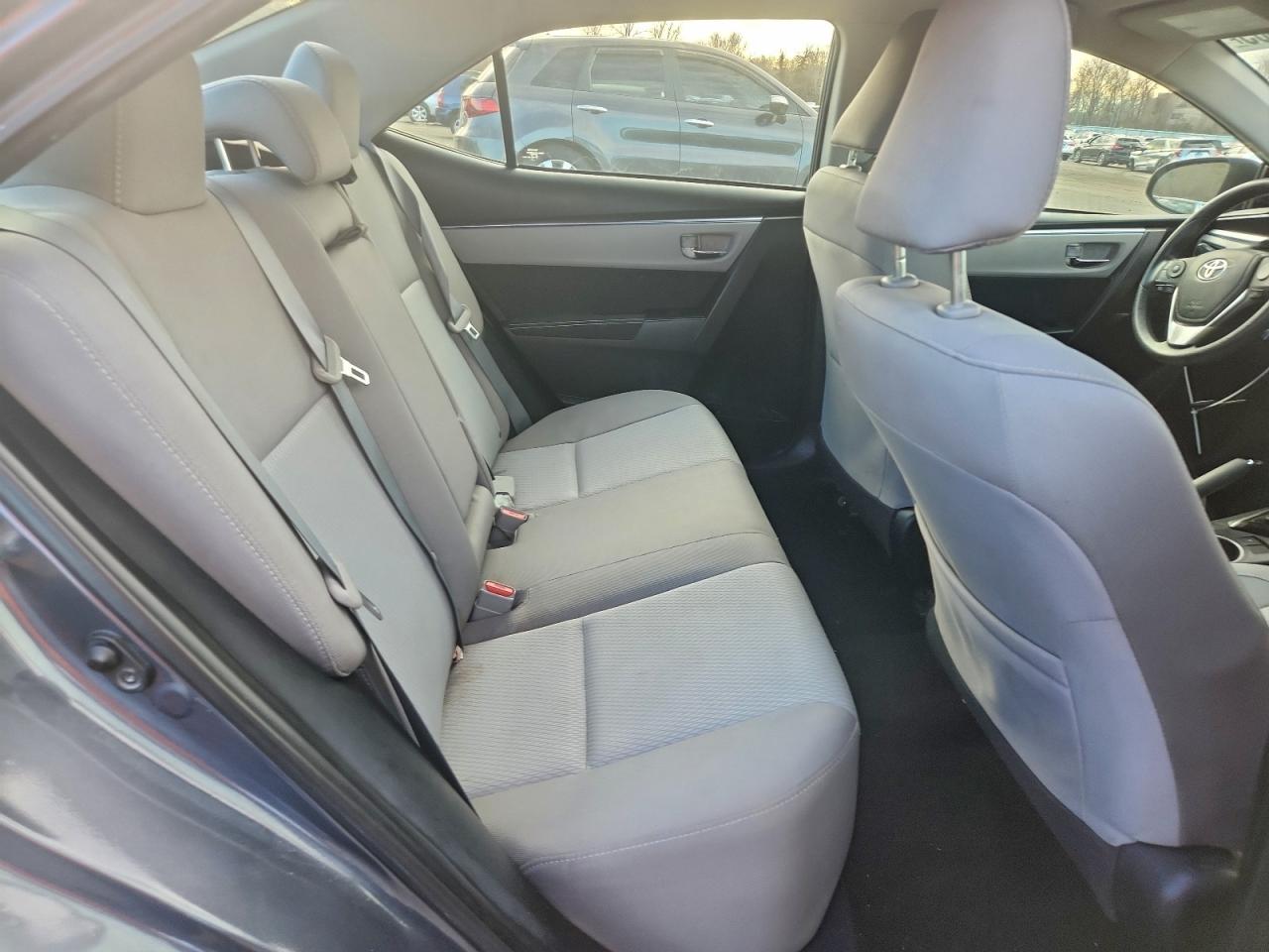 2016 TOYOTA COROLLA L photo 10